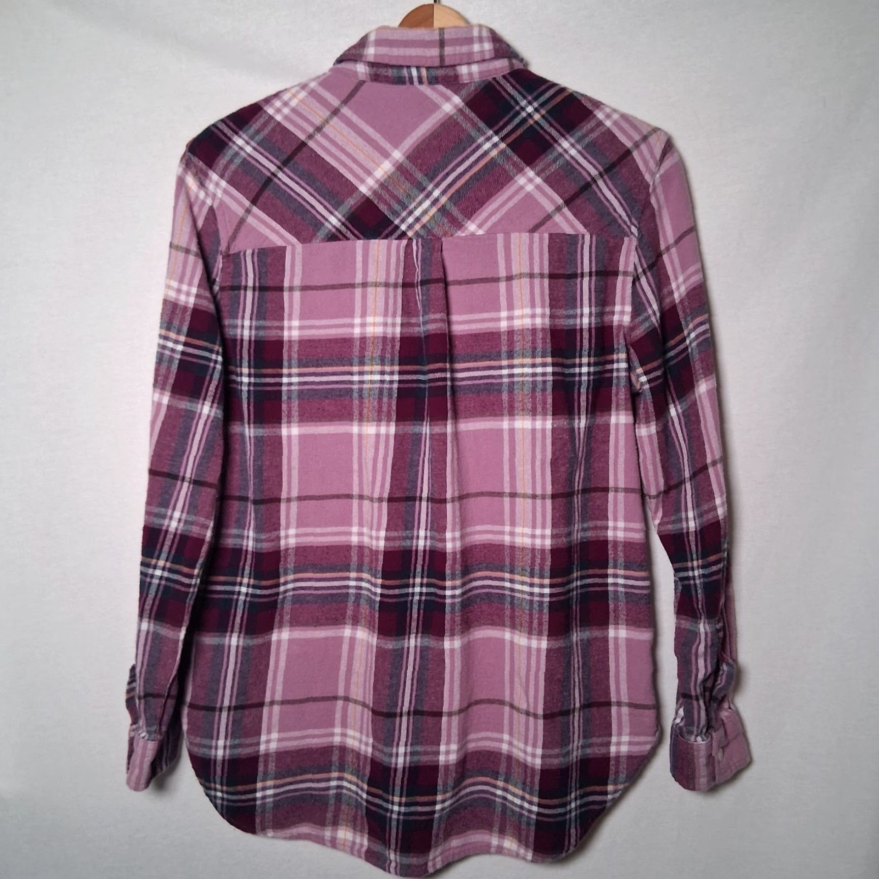 Gap **Gap Women's Medium Purple Plaid Flannel Collared Button-Up Shirt** User: Gap Women's Medium Purple Plaid Collared Button-Up Flannel Shirt ** Size M / US 6-8 / IT 42-44 - 3 Thumbnail