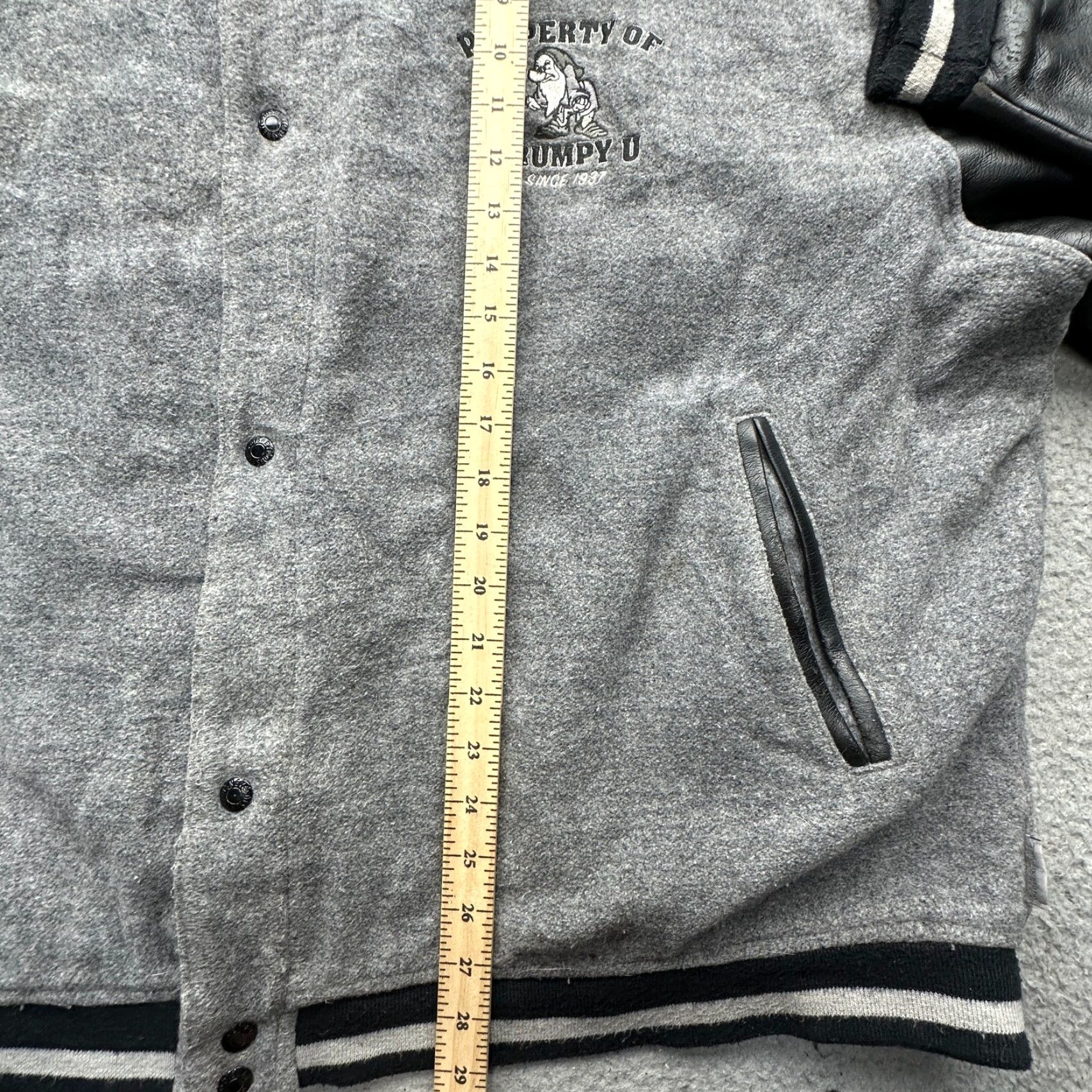 Disney VINTAGE Disney Grumpy U Wool Blend Varsity Bomber Jacket Men 2XL Gray Faux Leather Snap TEARS Jackets Mens Size US XXL / EU 58 / 5 - 5 Thumbnail