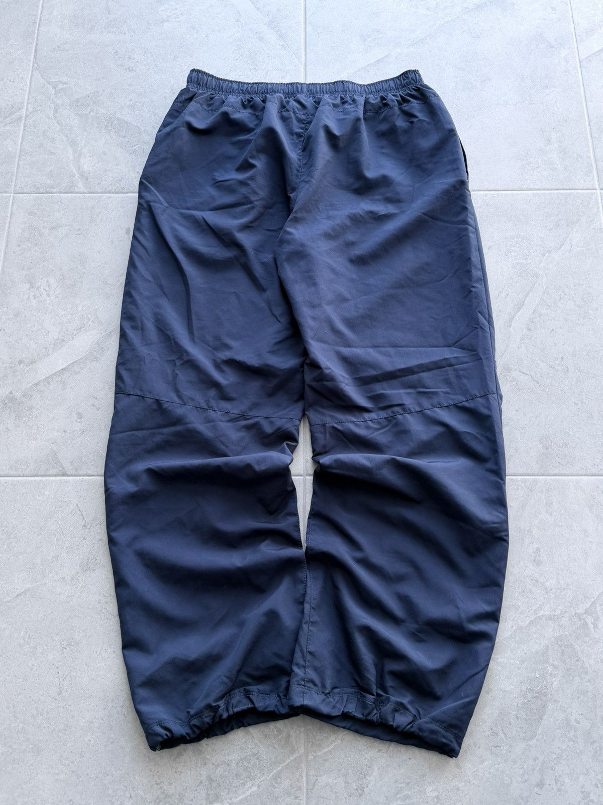 Nike Vintage 00s Nike Baggy Nylon Track Pants Size US 34 / EU 50 - 4 Thumbnail
