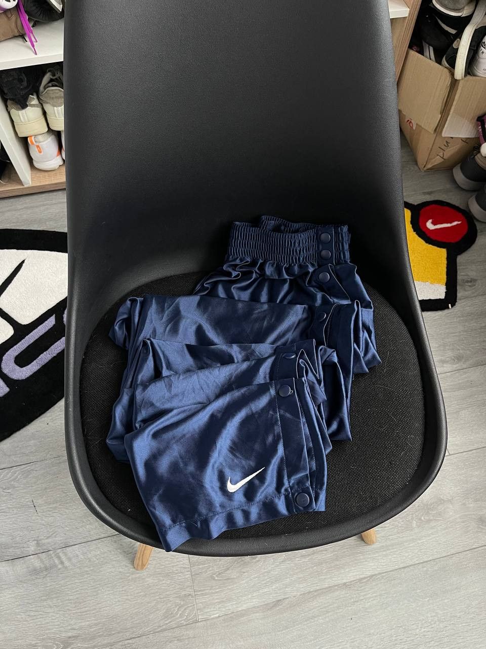 Nike Vintage studded sweatpants nike mini Swoosh y2k style Size US 32 / EU 48 - 1 Thumbnail