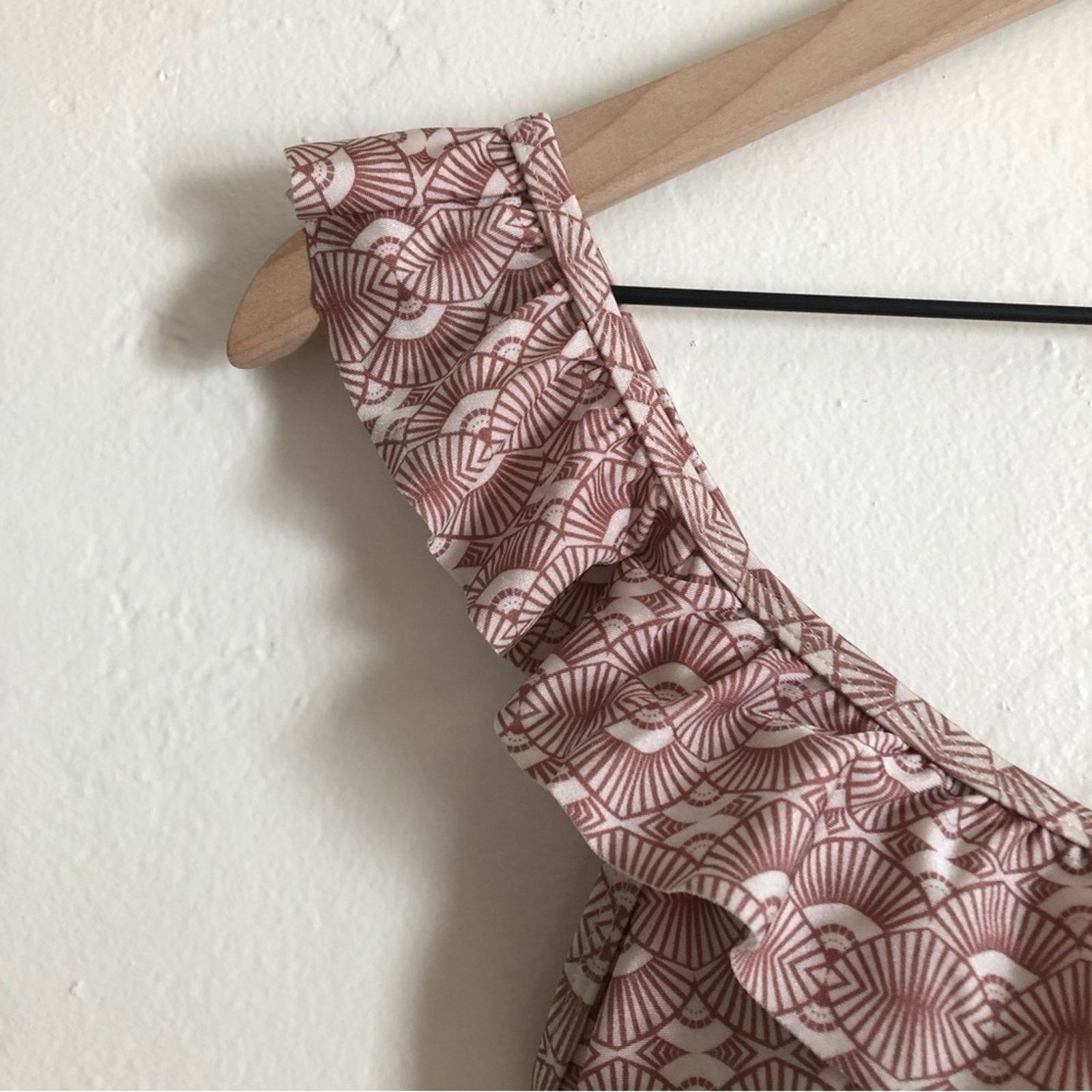 Other Pretty Me Swimwear Asymmetrical Shoulder Ruffle Bikini Top Size ONE SIZE - 3 Thumbnail