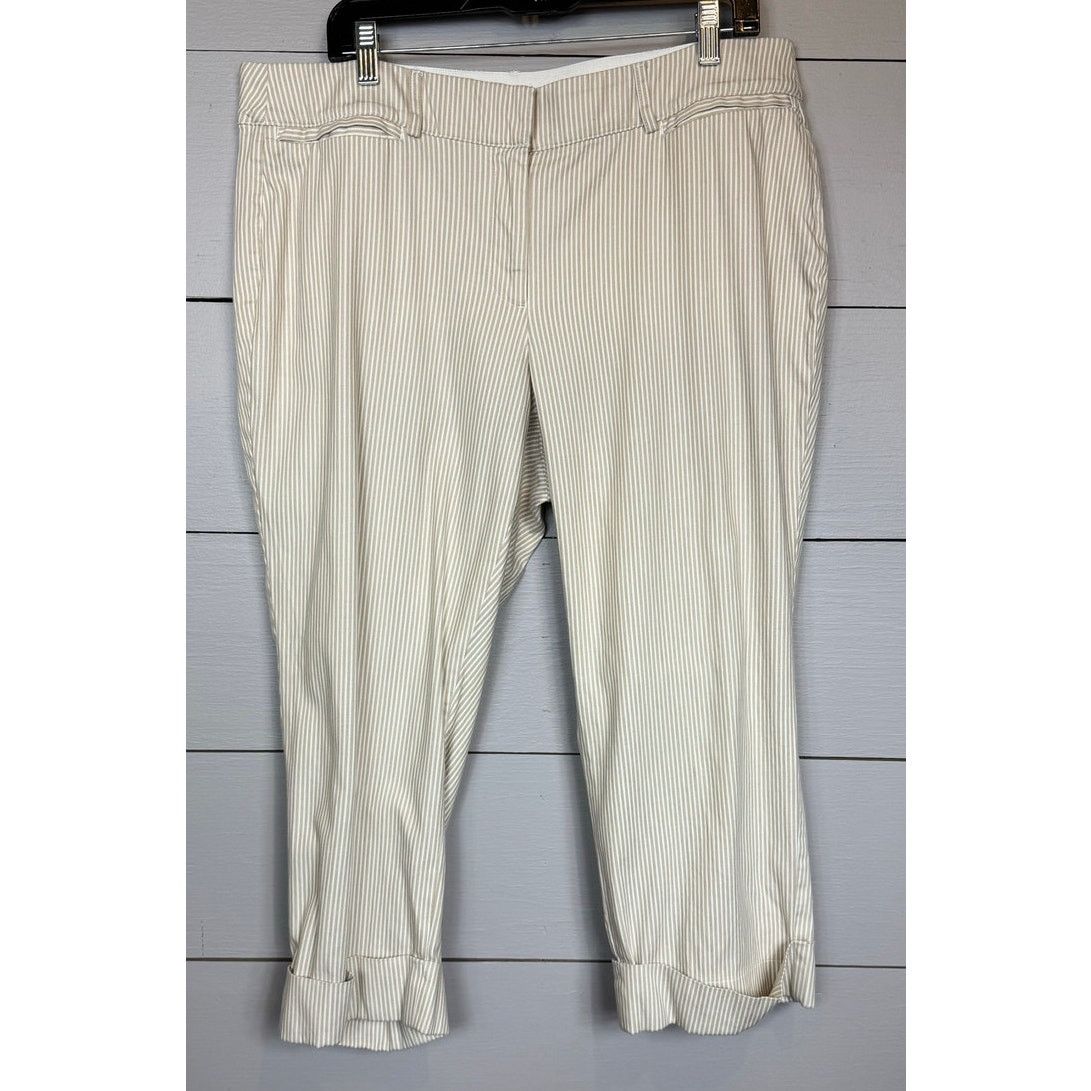 Other Lane Bryant Capri Women's Size 18 Size 40" / US 18 - 1 Thumbnail