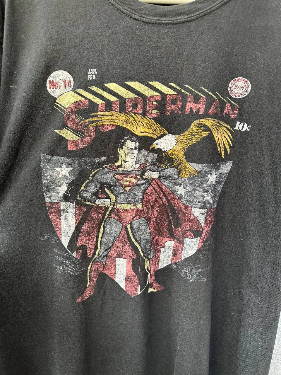 DC Comics Superman Vintage T-Shirt Short Sleeve Tee Men's Size Large Size US L / EU 52-54 / 3 - 7 Thumbnail