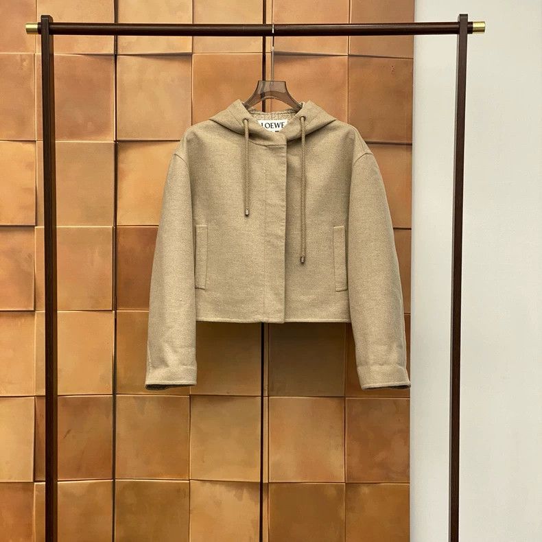 LOEWE A brown wool coat with double-sided old-fashioned fl