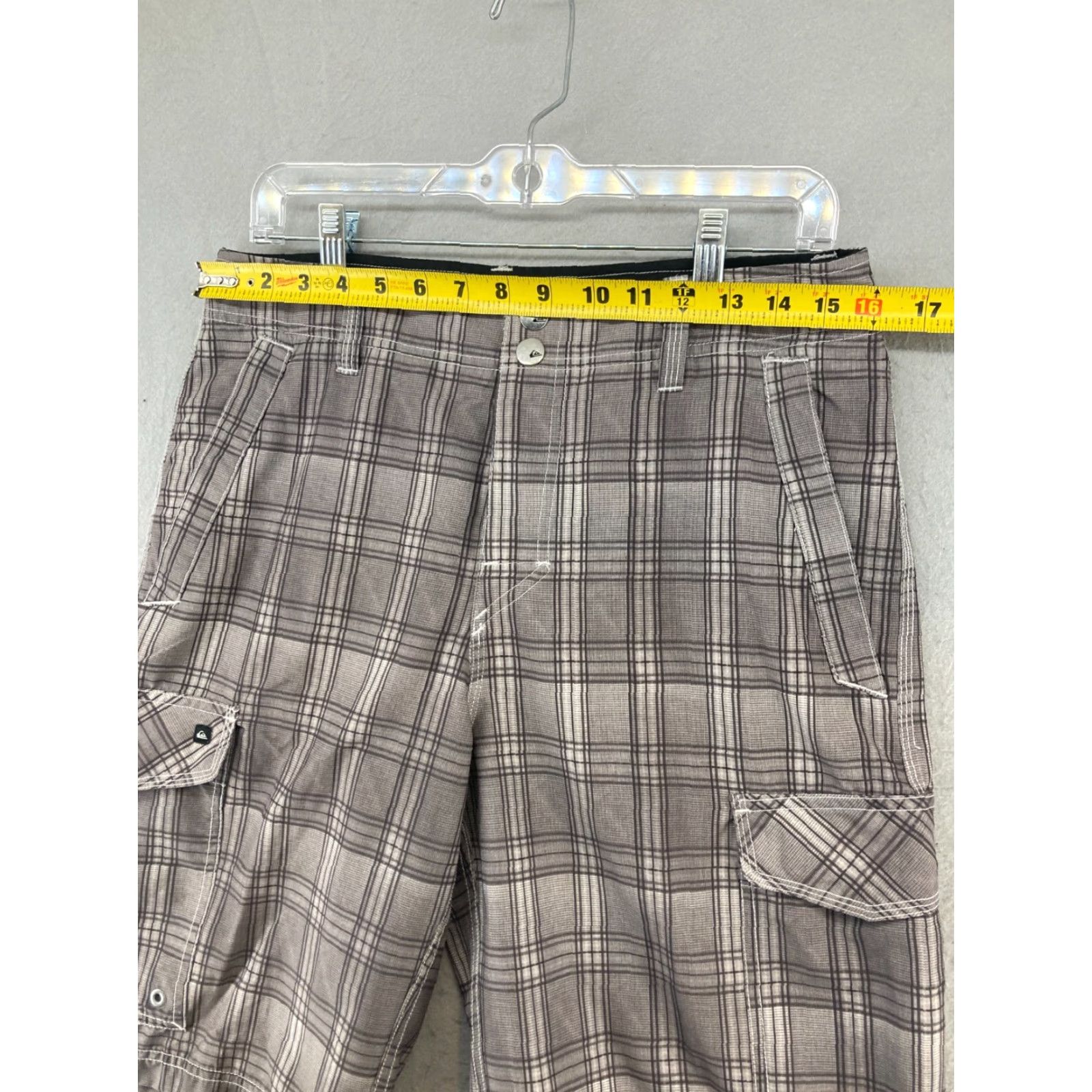 Quiksilver Quiksilver Amphibians Mens Shorts 31 Grey Plaid Swim Cargo Shirt/Bottom Mens Regular Gray Beach Classic Pockets, Quick Dry, Stretch Size US 31 - 2 Thumbnail