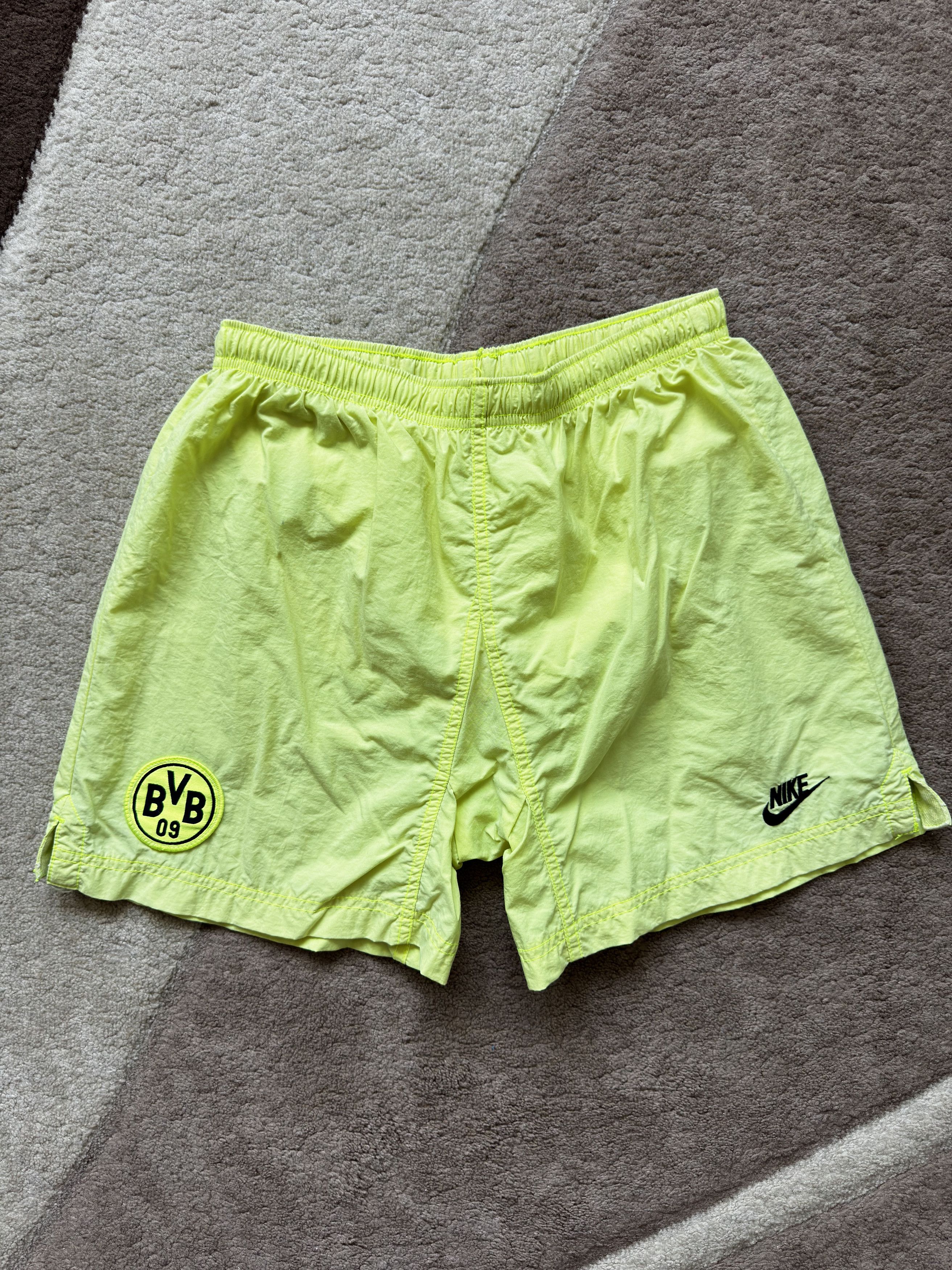 Nike Borussia Dortmund Germany Nike Vintage 95-96 Shorts Football Size US 26 / EU 42 - 1 Thumbnail
