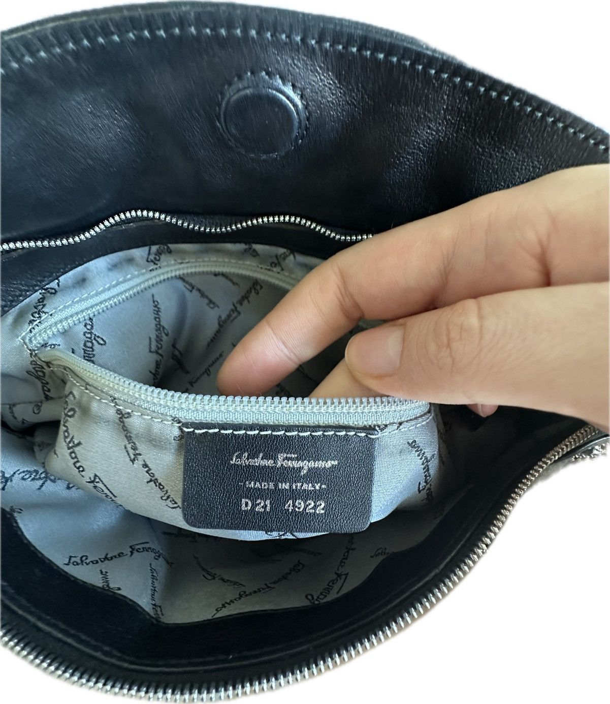 Salvatore Ferragamo One of a kind vintage Salvatore Ferragamo bag Size ONE SIZE - 7 Thumbnail