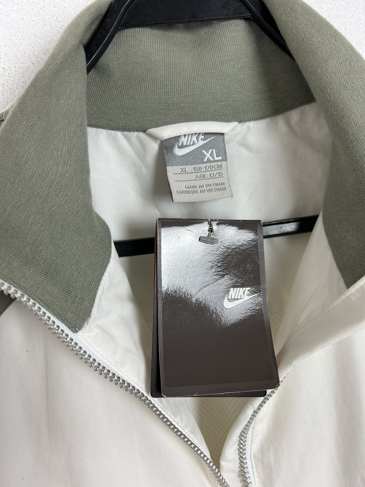 Nike BNWT 00s Vintage Nike Full Tracksuit Bundle Jacket Pants Size M / US 6-8 / IT 42-44 - 10 Thumbnail