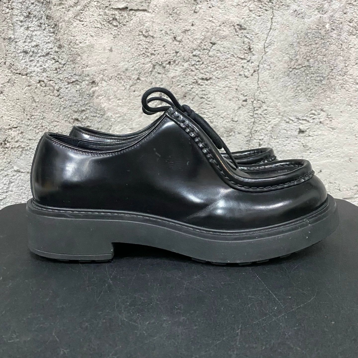 Prada Prada Loafers US 7.5 Pre-owned Size US 7.5 / IT 37.5 - 1 Thumbnail
