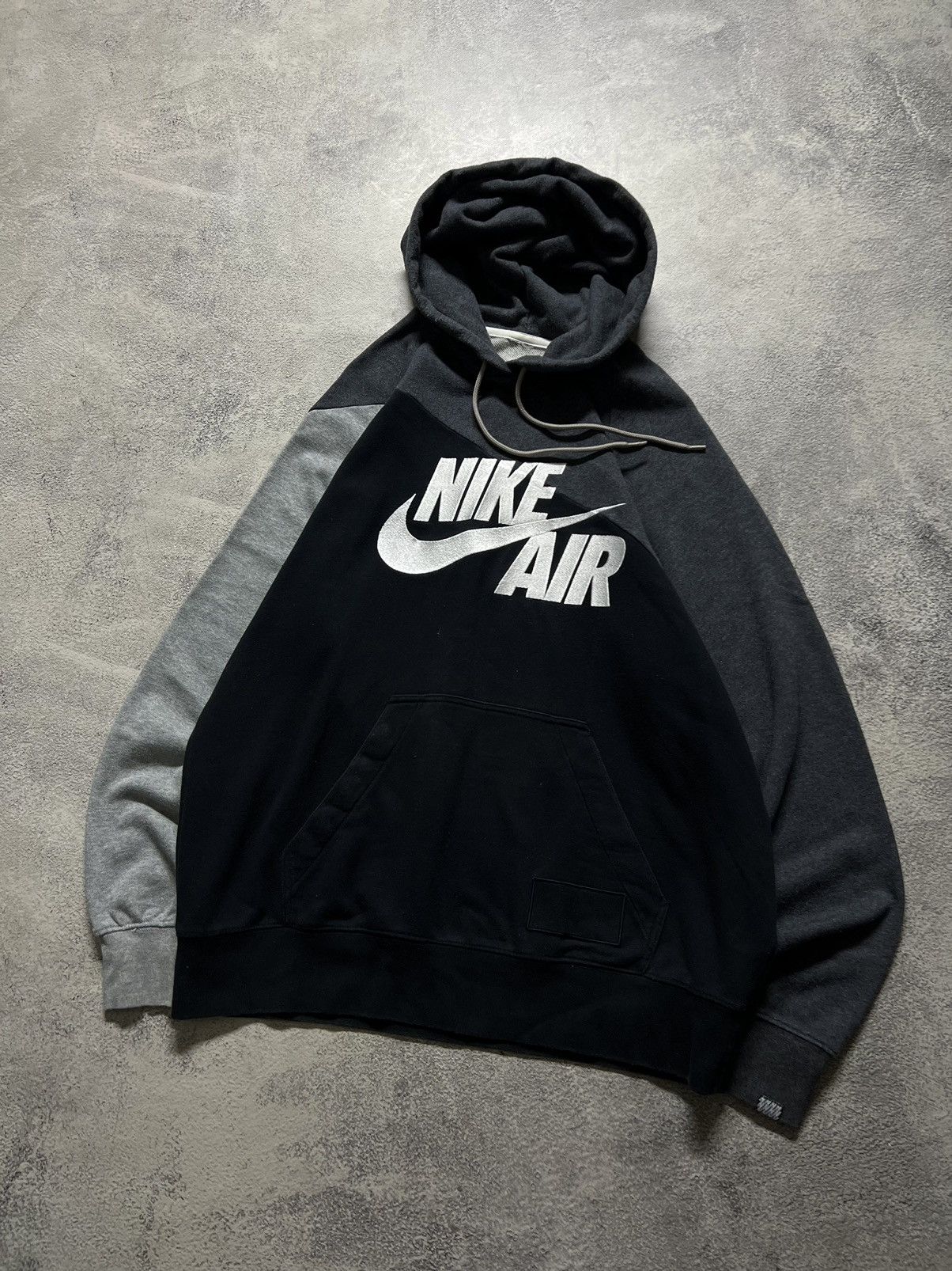 Nike × Vintage Vintage Y2k Nike Air 🖤🩶 Spell Out Big Logo Hoodie 00’s Size US XL / EU 56 / 4 - 3 Thumbnail