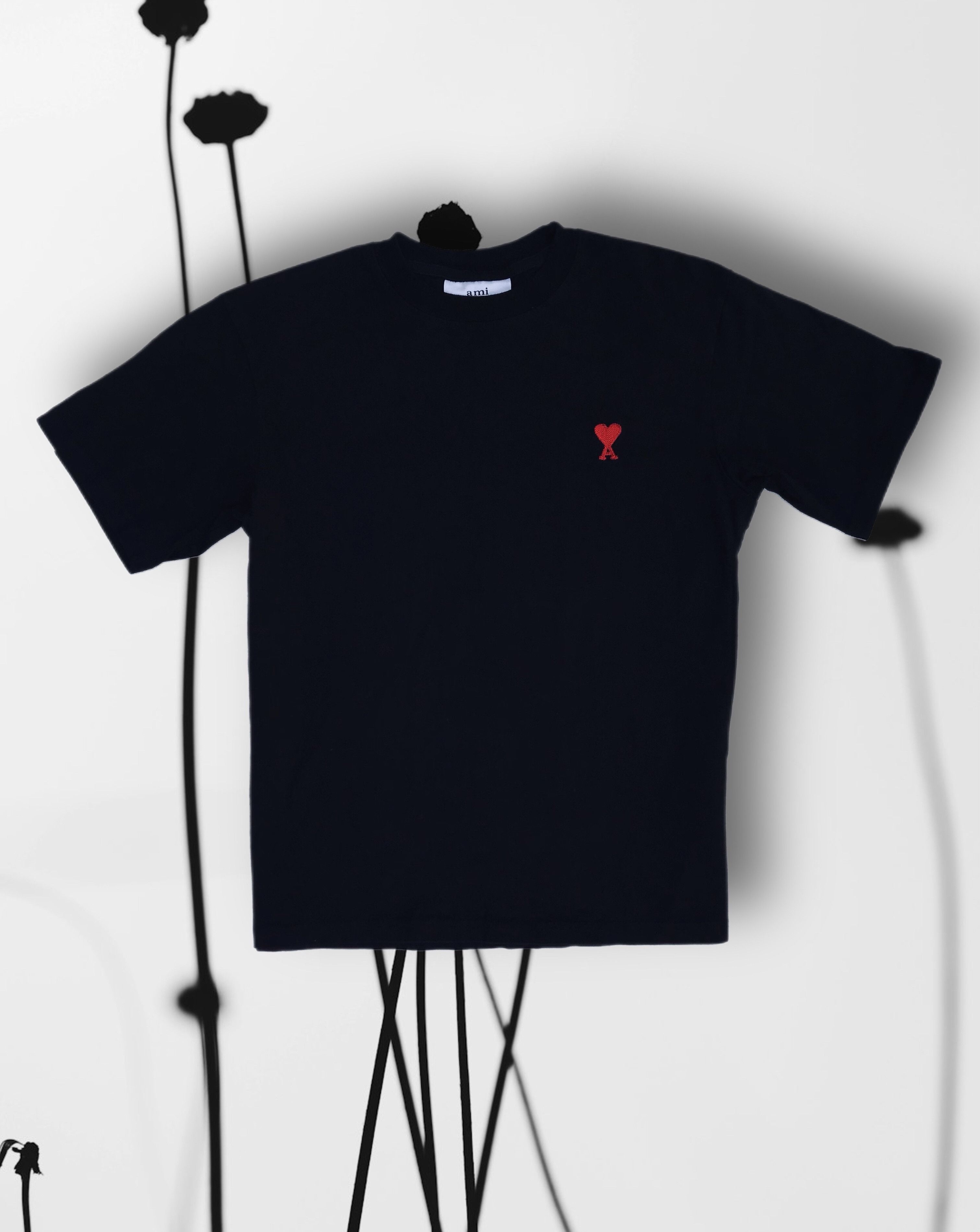 ★★AMI PARIS★★ Red Heart Logo Short Sleeve T-Shirt Black Ami | Tops | Ami Black Embroidered Short Sleeve Tshirt Red