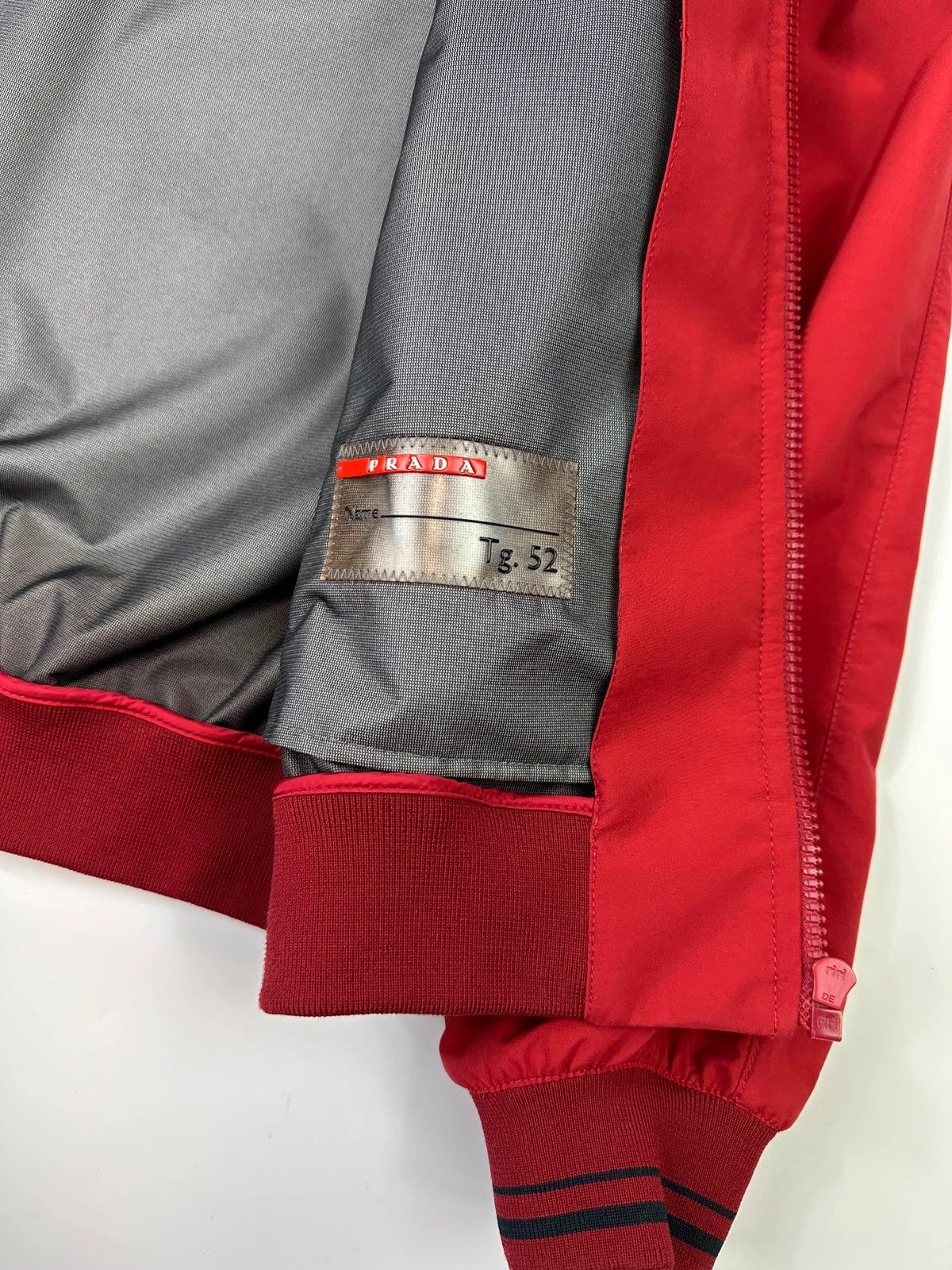 Prada Prada Sport FW2014 Red Nylon Light Bomber Waterproof Jacket Size US XL / EU 56 / 4 - 8 Thumbnail
