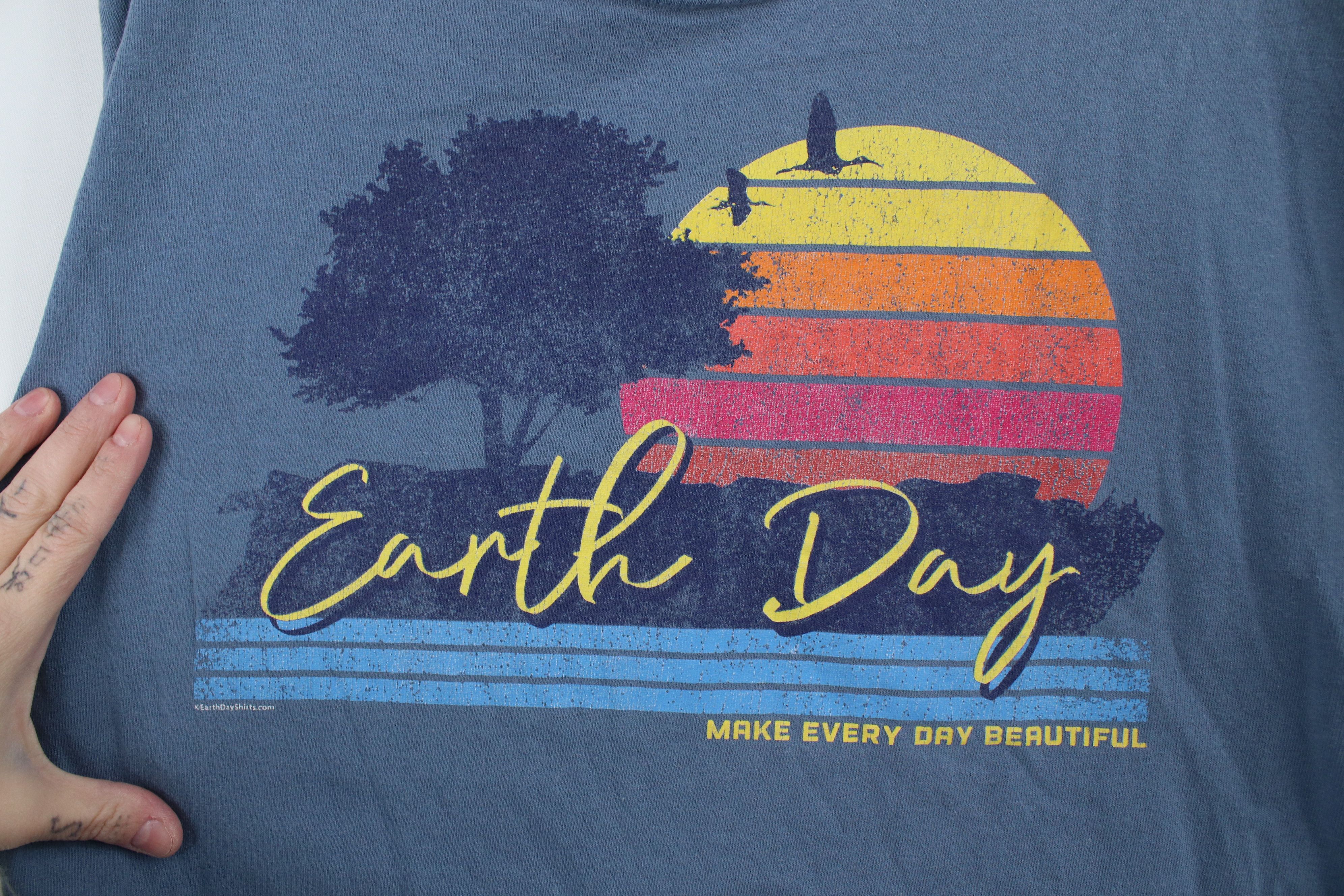 Vintage Vintage Y2K Streetwear Spell Earth Day Sunset T-Shirt Blue Size US M / EU 48-50 / 2 - 5 Thumbnail