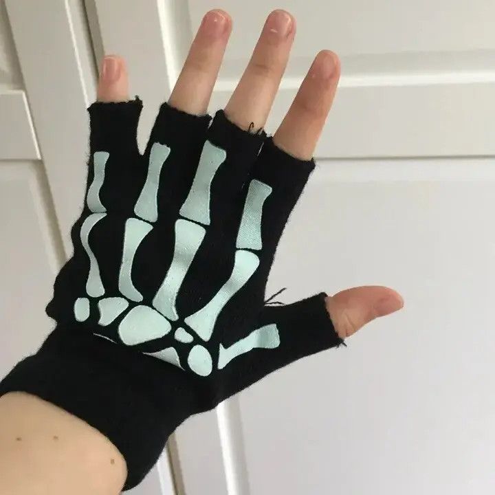 Japanese Brand Horror Half Finger Skull Skeleton Gloves Size ONE SIZE - 4 Thumbnail