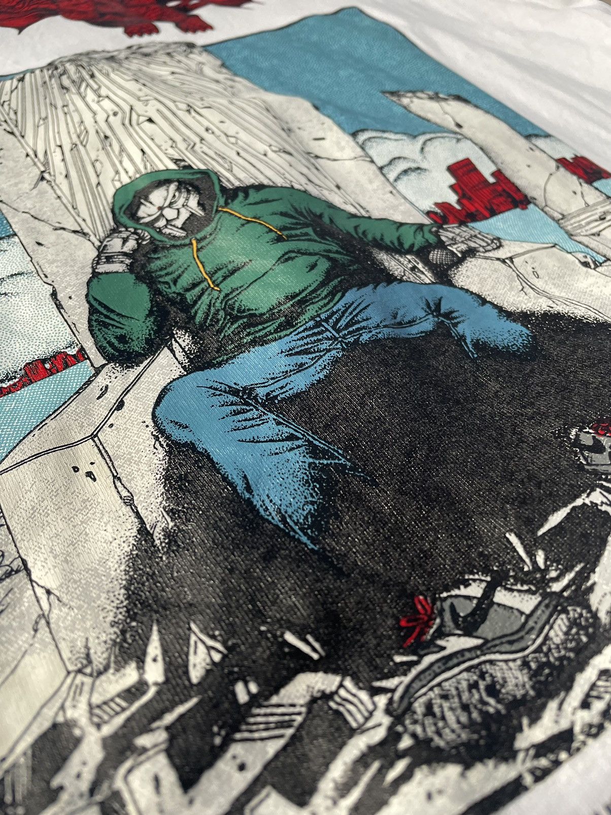 Anime × Band Tees × Japanese Brand MF DOOM X KING GEEDORAH X AKIRA Size US XL / EU 56 / 4 - 1 Thumbnail
