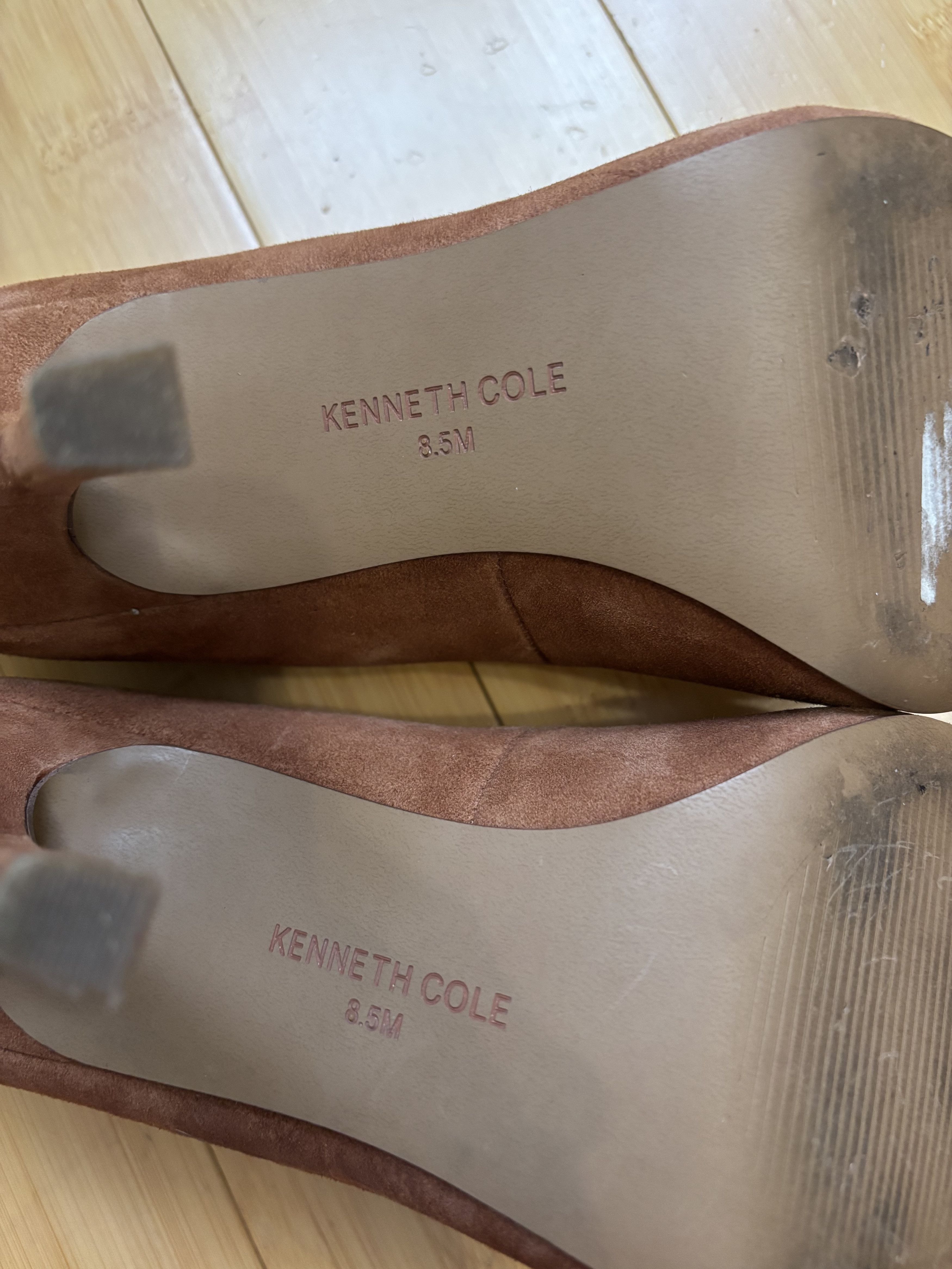 Kenneth Cole Kenneth Cole New York Suede pointed-toe pumps Size US 8.5 / IT 38.5 - 4 Thumbnail