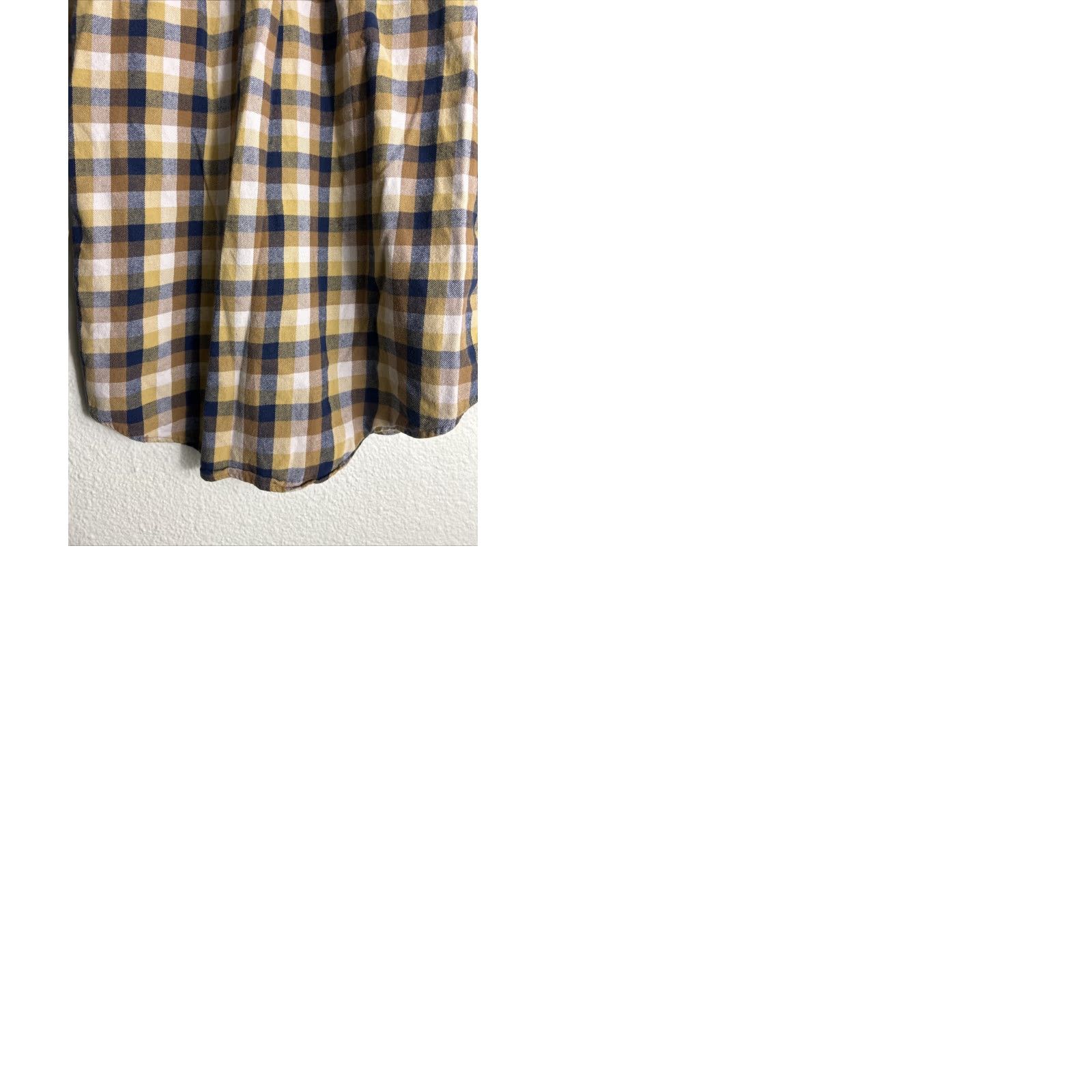Vintage Wolverine Shirt Plaid Button-Up Long Sleeve Brown Beige M Mens Button-Down Collar 21” Chest 30” Length Flaw Button Broken Half Size US M / EU 48-50 / 2 - 10 Thumbnail