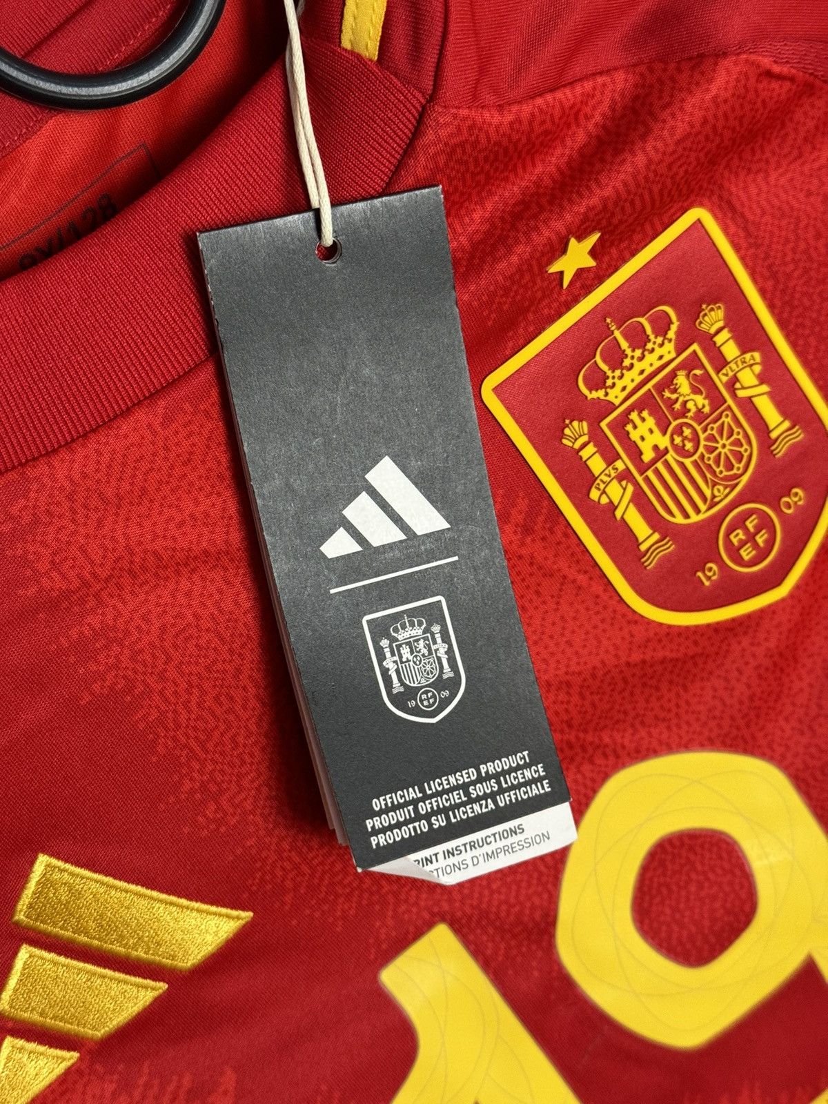 Adidas KIDS New Spain 24/25 Home Lamine Yamal Football Jersey Size US XS / EU 42 / 0 - 9 Thumbnail