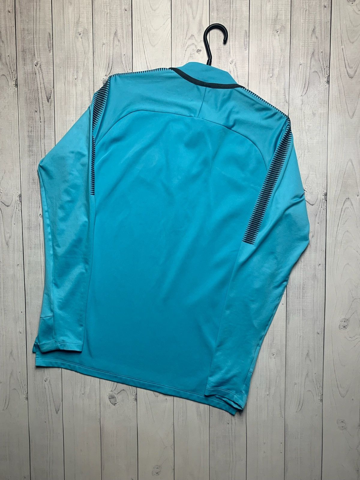 Nike × Vintage Vintage Nike Chelsea soccer sweatshirt blue size M Size US M / EU 48-50 / 2 - 9 Thumbnail