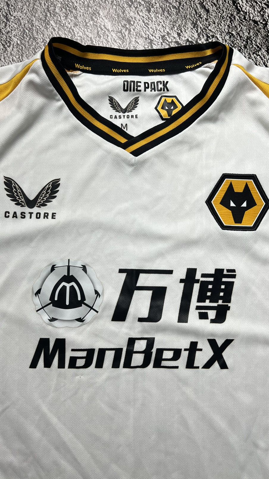 Castore 2020 Wolverhampton castore jersey Size US M / EU 48-50 / 2 - 3 Thumbnail