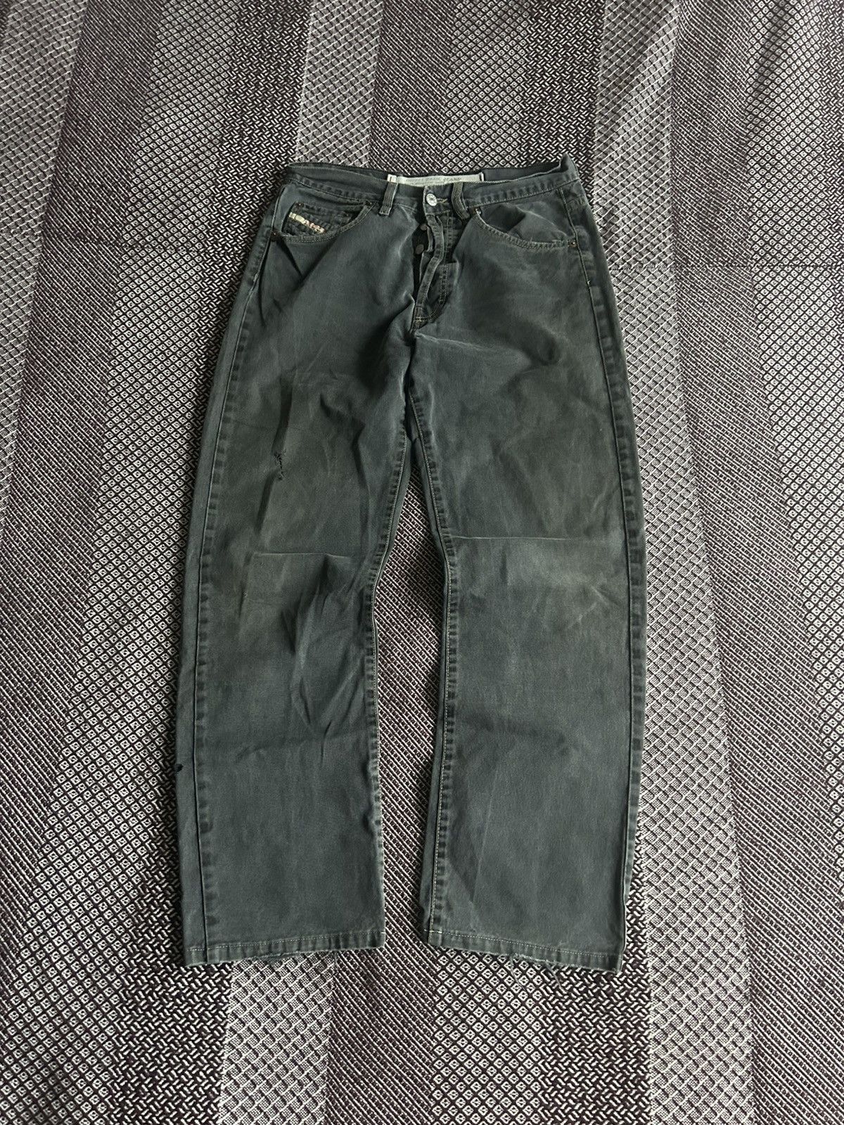 Diesel Vintage Diesel Archive Distressed Jeans 90s Thrashed Size 31 Size US 31 - 8 Thumbnail
