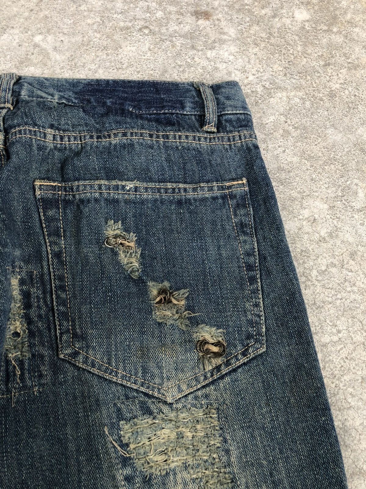 Who Decides War Gumu Flared Bootcut Jeans Distressed Jeans Size US 31 - 19 Thumbnail