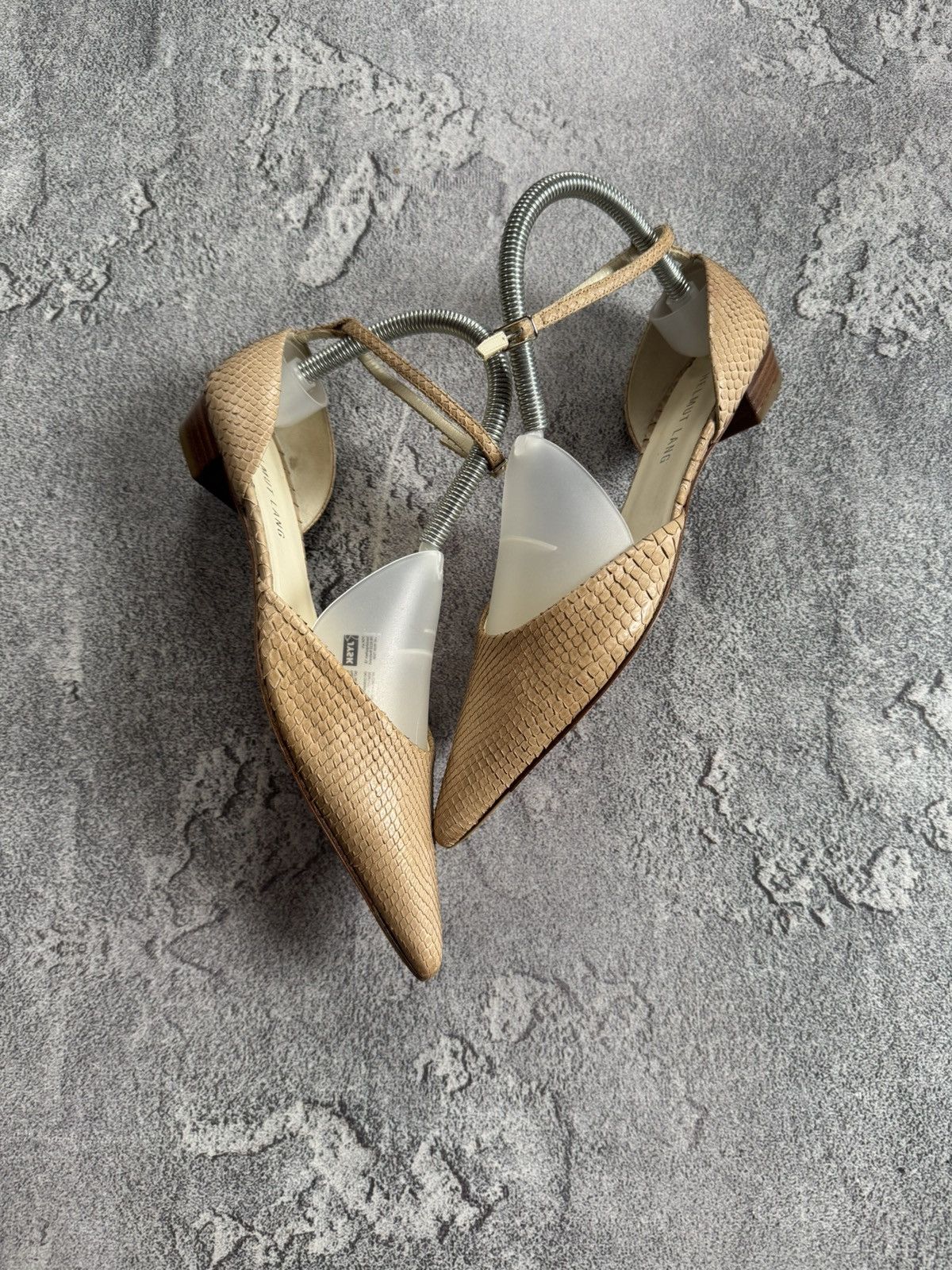 Helmut Lang Helmut Lang 35.5 textured leather pointed toe heels 👠- tan Size US 5.5 / IT 35.5 - 4 Thumbnail