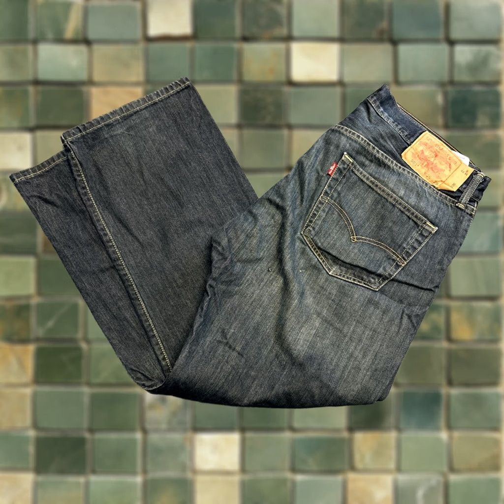 Levi's Levi’s 501 Jeans 36 X 29 Dark Blue Denim Button Fly Straight Men Regular Size: 36 Inseam 29 Size US 36 / EU 52 - 1 Thumbnail