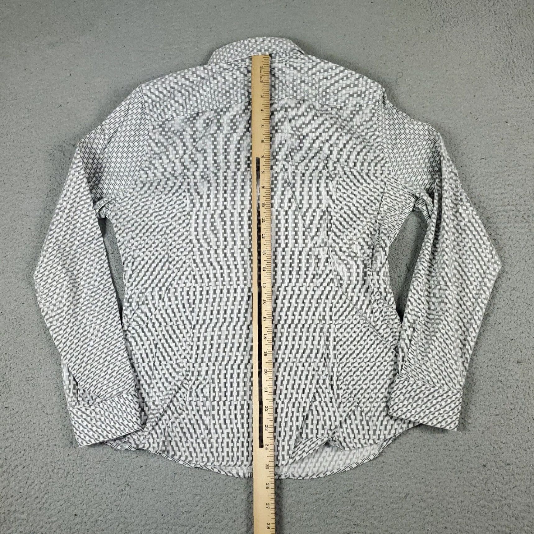 Banana Republic Banana Republic Button-Up Shirt Womens 12 Gray Check Long Sleeve Regular Fit Size XL / US 12-14 / IT 48-50 - 5 Thumbnail