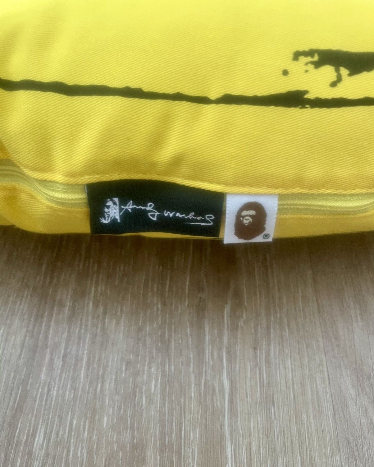 Andy Warhol × Bape × Medicom Toy MEDICOM TOY x ANDY WARHOL x BAPE ABC BANANA ZIPCUSHION SMALL Size ONE SIZE - 8 Thumbnail