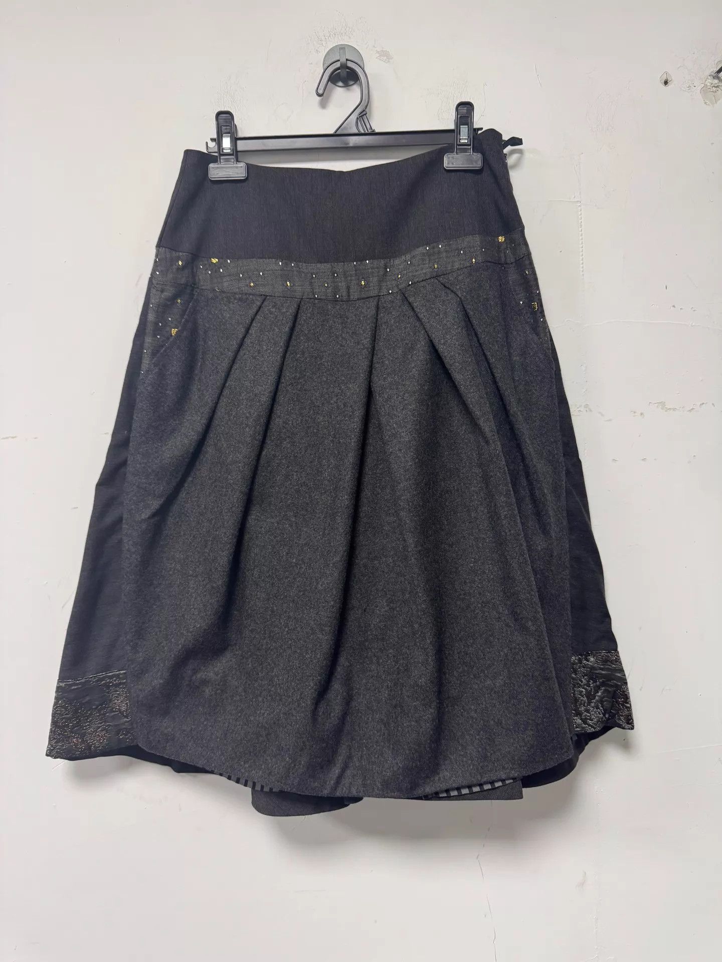 Other AMELAS Wool Skirt Gray Gold Waist Lace Hem 42 Size 28" / US 6 / IT 42 - 1 Thumbnail