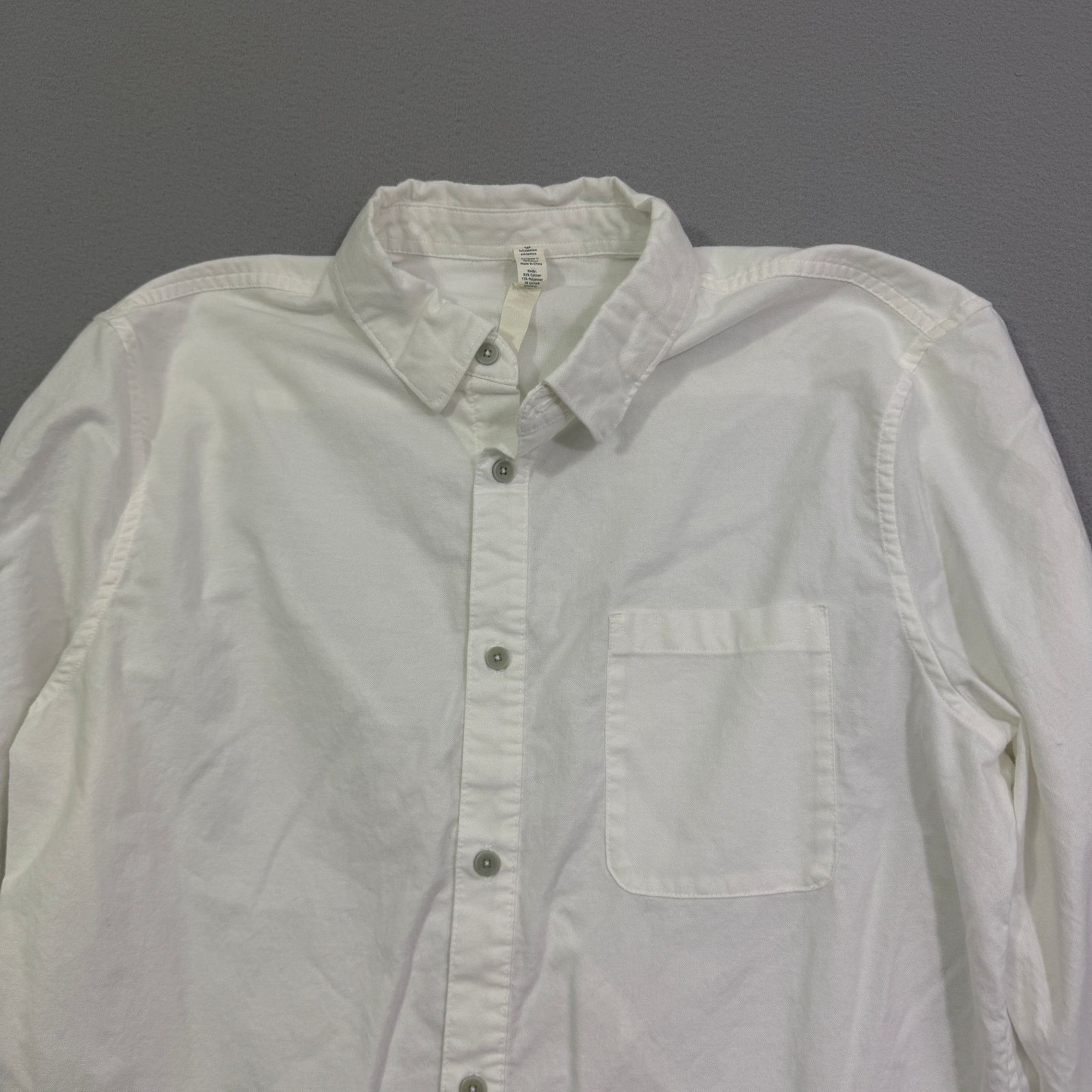 Lululemon Lululemon Button Up Shirt Men's Large White Long Sleeve Size US L / EU 52-54 / 3 - 2 Thumbnail
