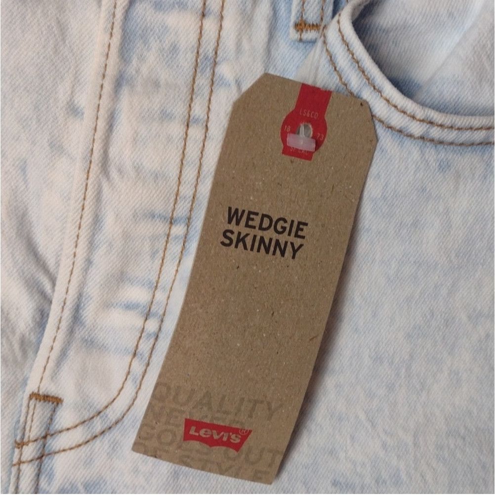 Levi's Levi's wedgie skinny jeans size 31 Size 31" - 2 Thumbnail
