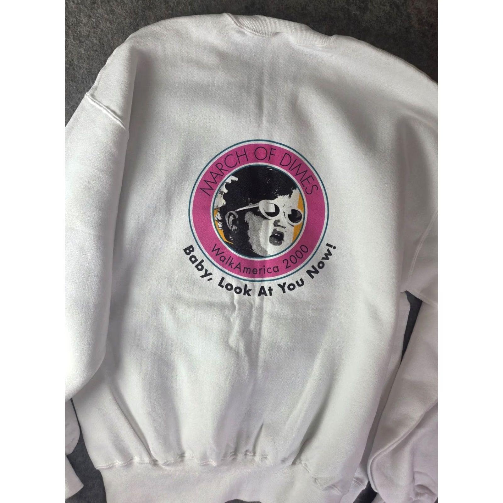 Jerzees VINTAGE Jerzees Sweatshirt Unisex Adults Long Sleeve Crew Neck White 2000 Double Sided USA Walking Size L Size US L / EU 52-54 / 3 - 5 Thumbnail