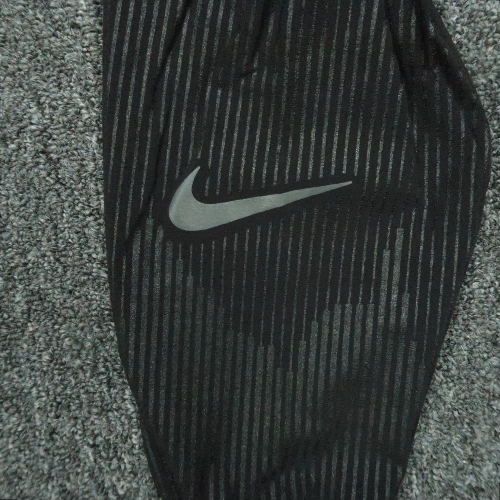 Nike Nike Pants Mens 2XL Black Pro Dri-FIT ADV Recovery Tights Performance Running Dimensional? Size US 39 - 4 Thumbnail