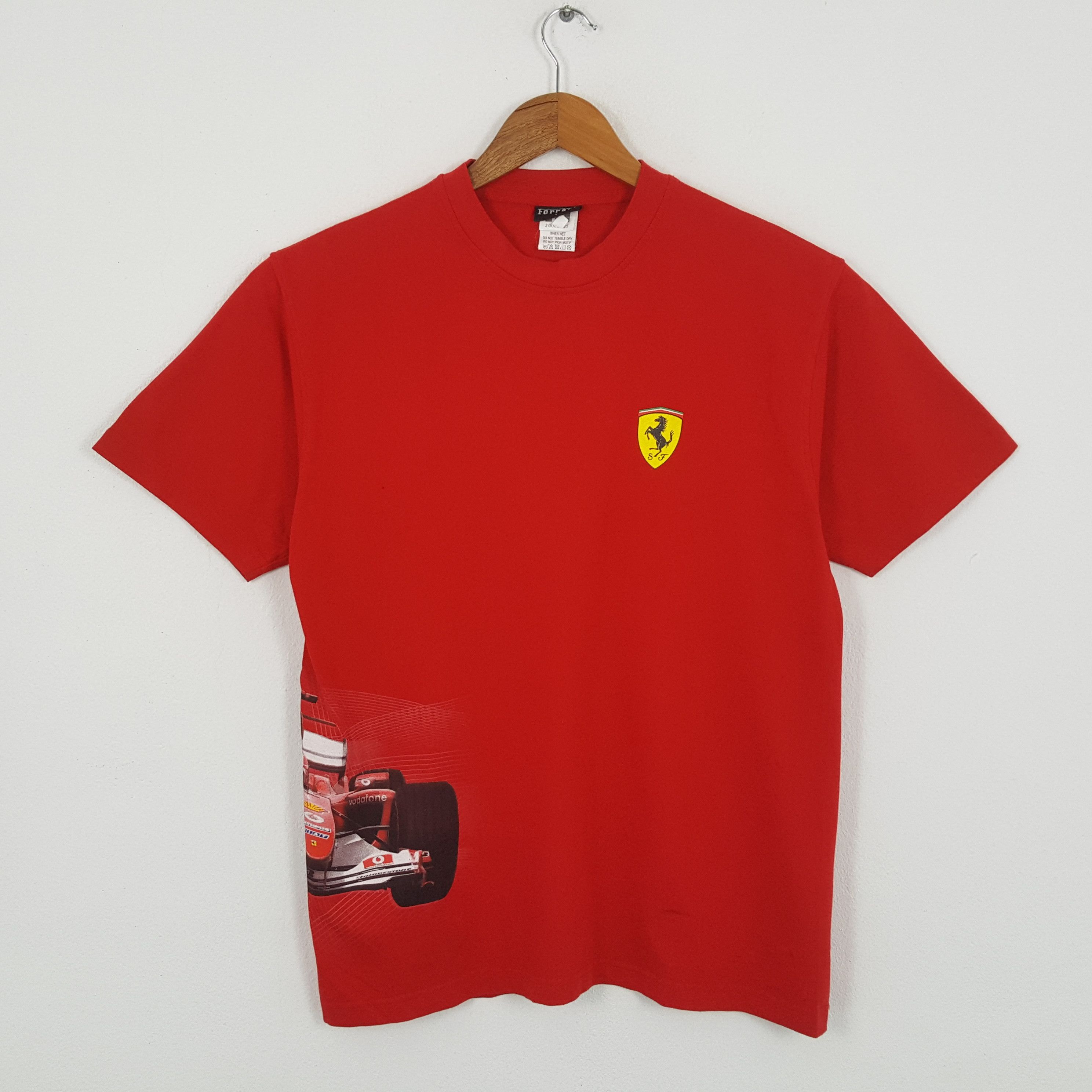 Vintage FERRARI Formula One Racing Team T-Shirts