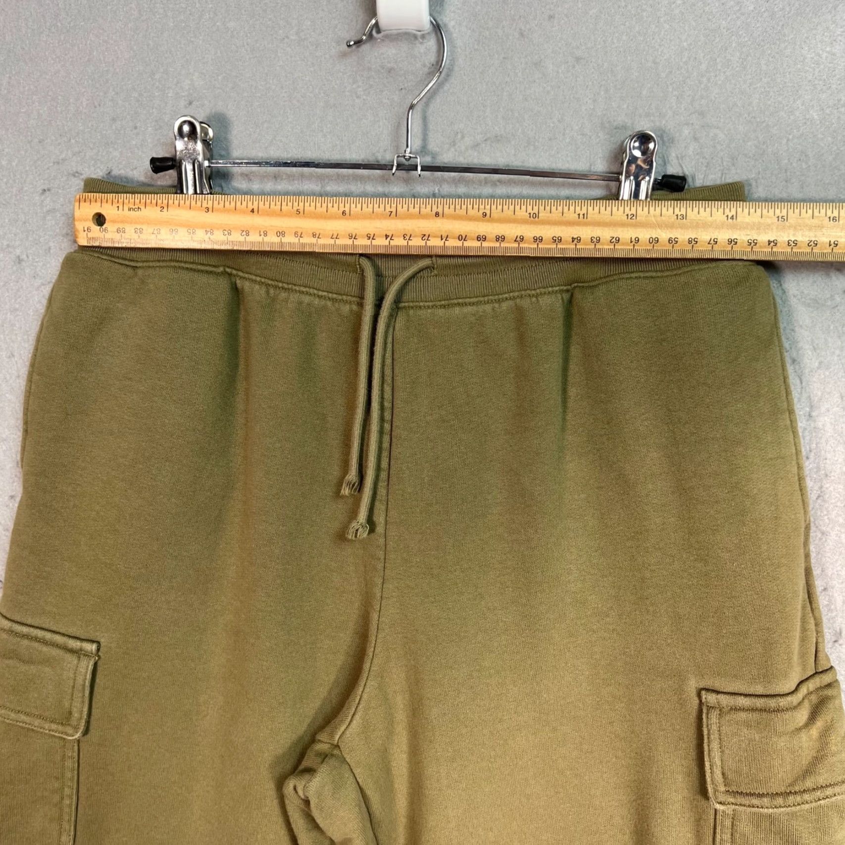 Uniqlo Uniqlo Womens Large Olive Green Cargo Sweatpants Drawstring Pants L Green Athleisure Sweatpants Womens Size 36" / US 14 / IT 50 - 5 Thumbnail