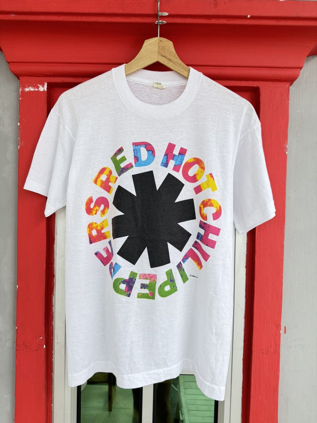 Band Tees RARE Vintage 80s Red Hot Chilli Peppers 1989 Zebra Tee Size US L / EU 52-54 / 3 - 1 Thumbnail