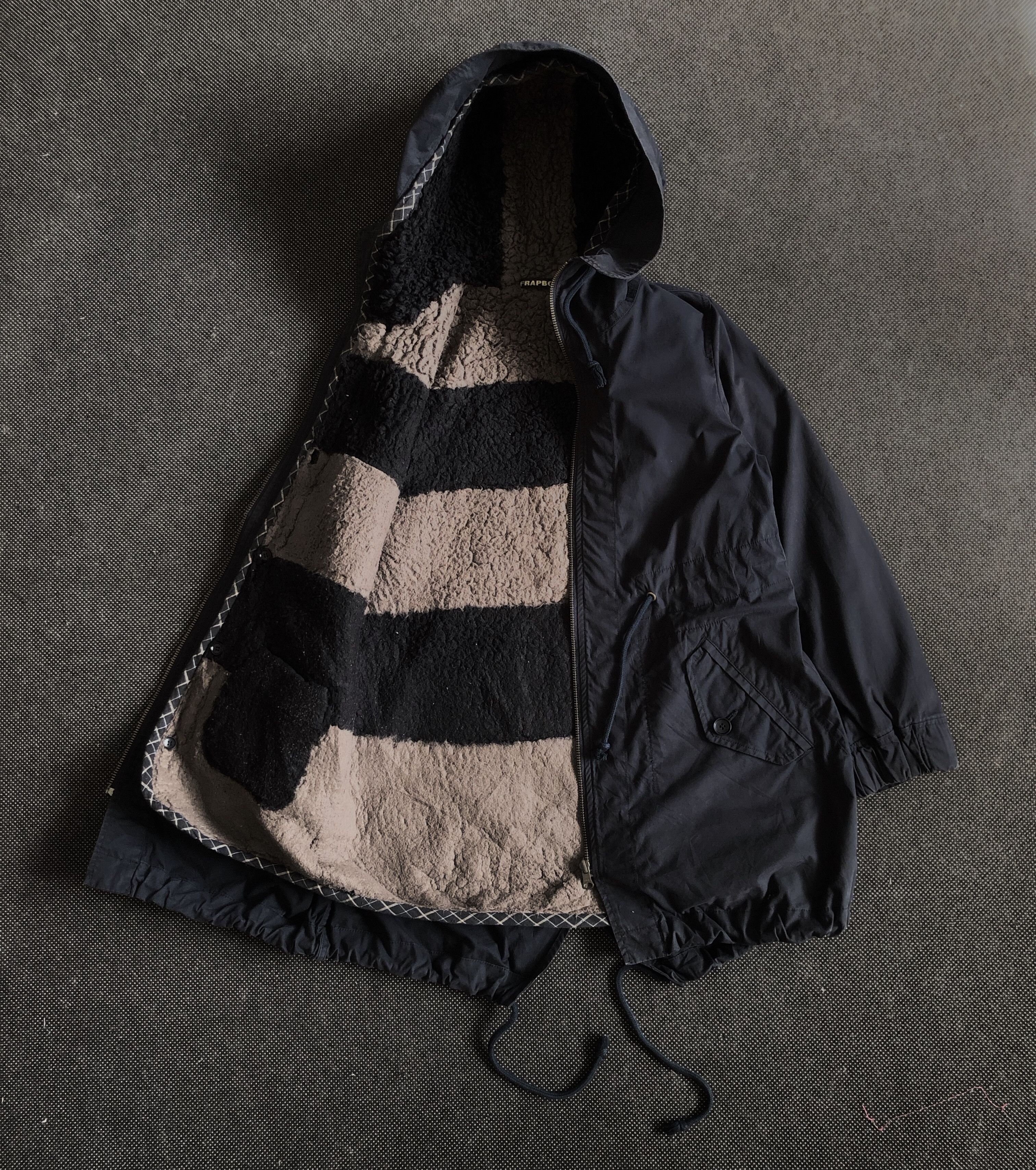 VINTAGE FRAPBOIS DRAWSTRING PARKA WITH SHERPA LINING