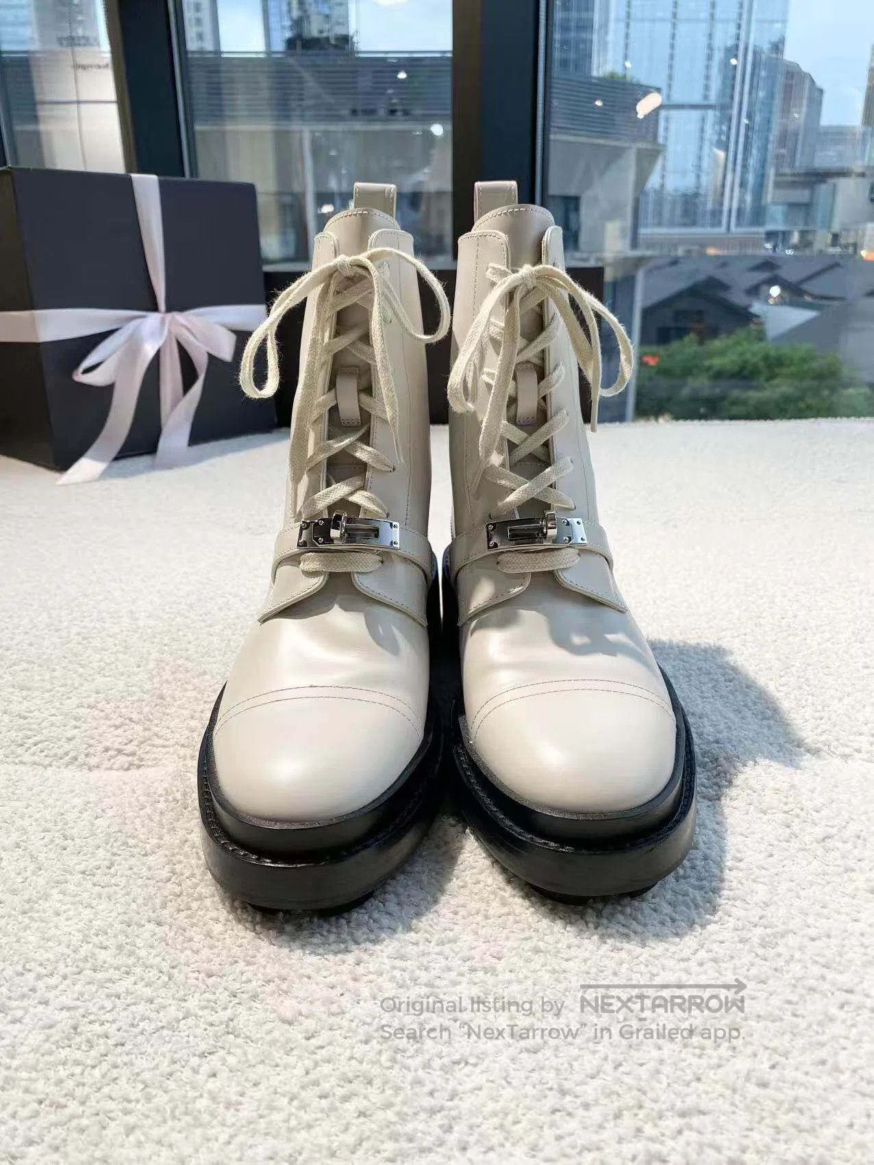 Hermes Hermes White Kelly button-down boots| Size US 6.5 / IT 36.5 - 2 Thumbnail
