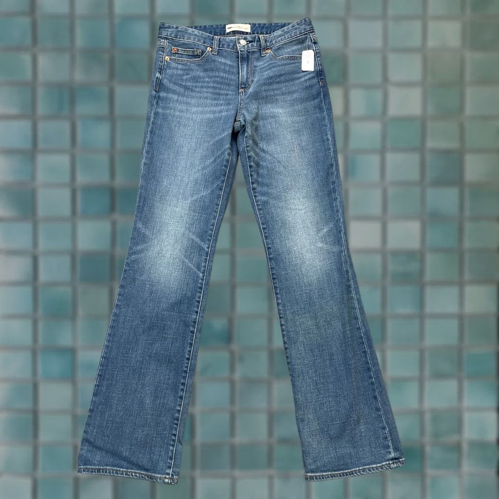 Gap Gap Jeans Womens 28R Blue 1969 Bootcut Denim Cotton Stretch Waist 30in Inseam 32in 5-Pocket Mens? Womens Size 28" / US 6 / IT 42 - 1 Thumbnail