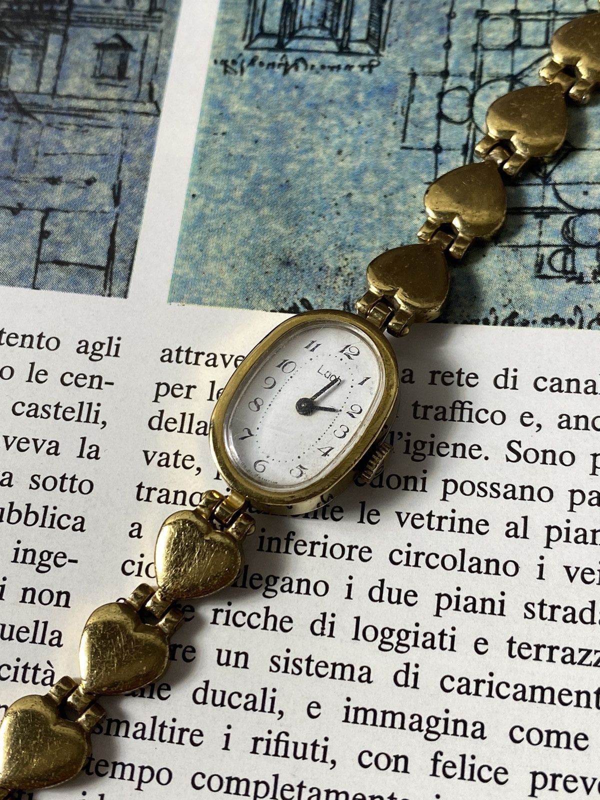 Jewelry Vintage Luch Watch with Heart Bracelet Size ONE SIZE - 2 Thumbnail