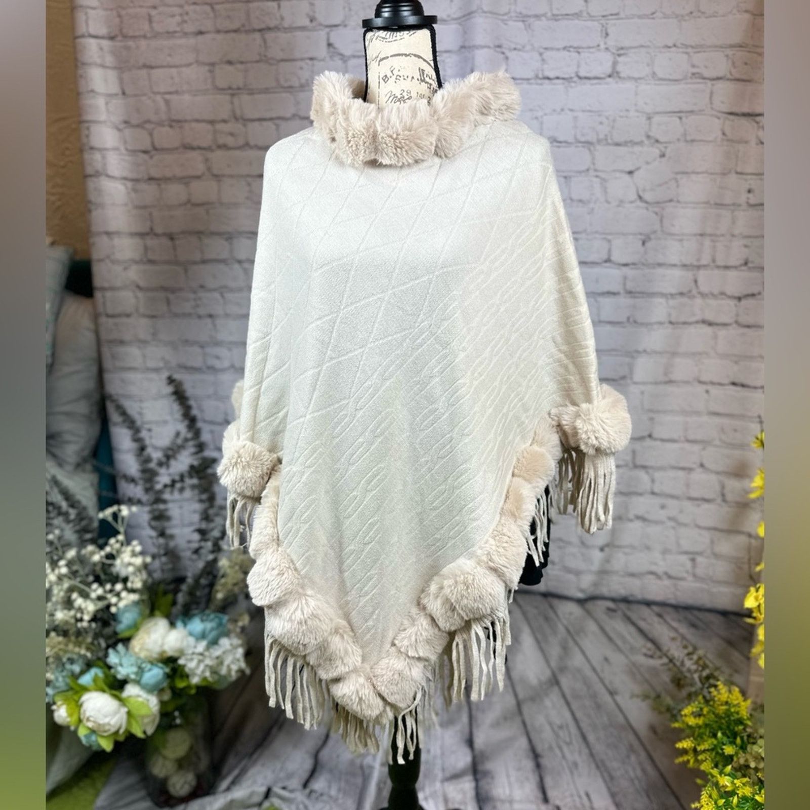 Other Elegant Faux Trim Fringe Poncho - Apricot - Size L (8/10) Size M / US 6-8 / IT 42-44 - 10 Thumbnail