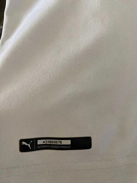 Puma OLYMPIRare QUE MARSEILLE 2018 - 2019 - Puma - M - UNIQUE Size US M / EU 48-50 / 2 - 4 Thumbnail