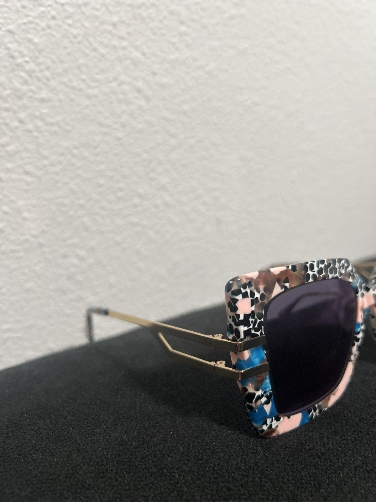 Other Woman’s sun glasses Size ONE SIZE - 3 Thumbnail