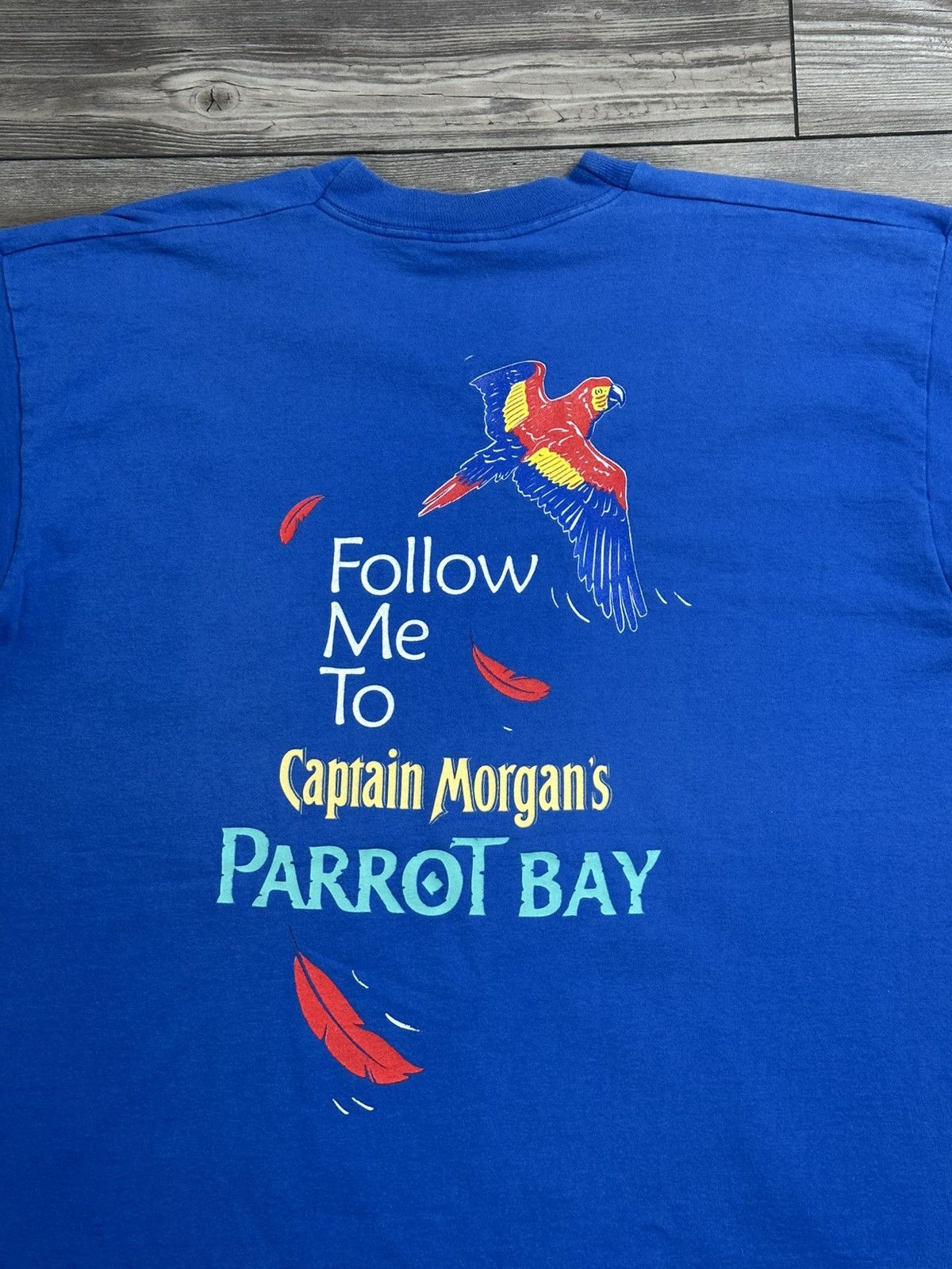 Fruit Of The Loom × Vintage Vintage 90’s Captain Morgans Parrot Bay T Shirt Size US XL / EU 56 / 4 - 4 Thumbnail