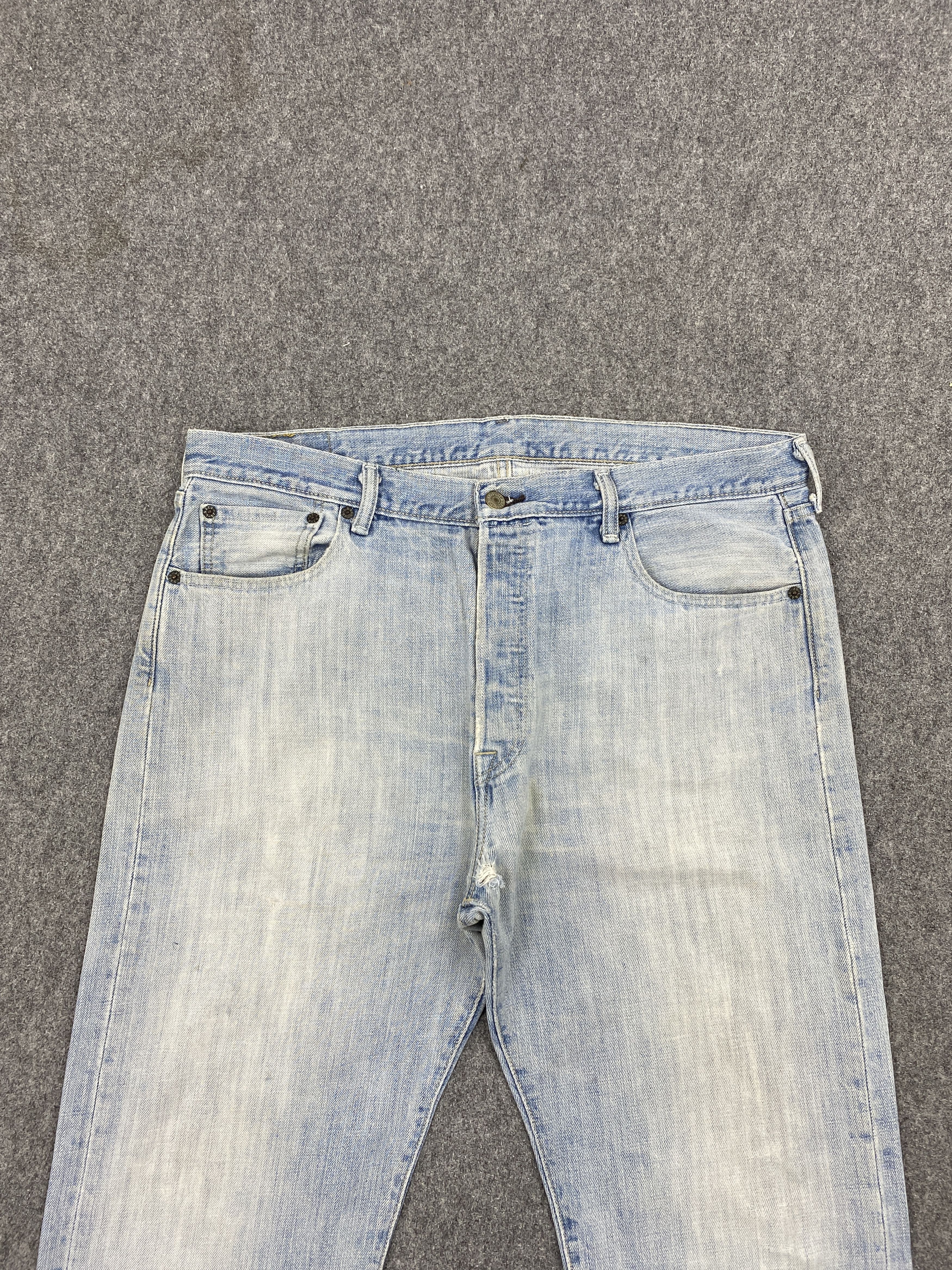 Levi's × Vintage Light Washed Vintage Levis 501 Denim Jeans Size US 38 / EU 54 - 2 Thumbnail