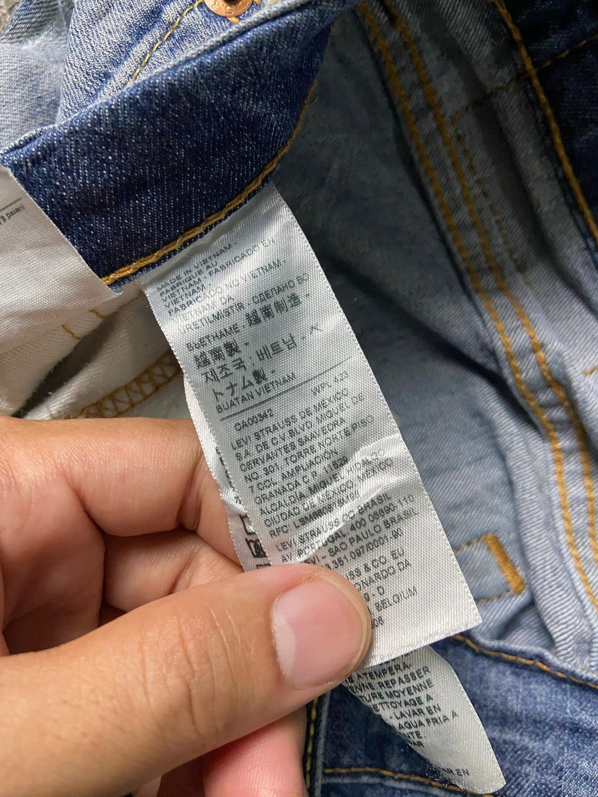 Levi's Levis Strauss Co. 502 Distressed Denim Jeans (154) Size US 32 / EU 48 - 6 Thumbnail