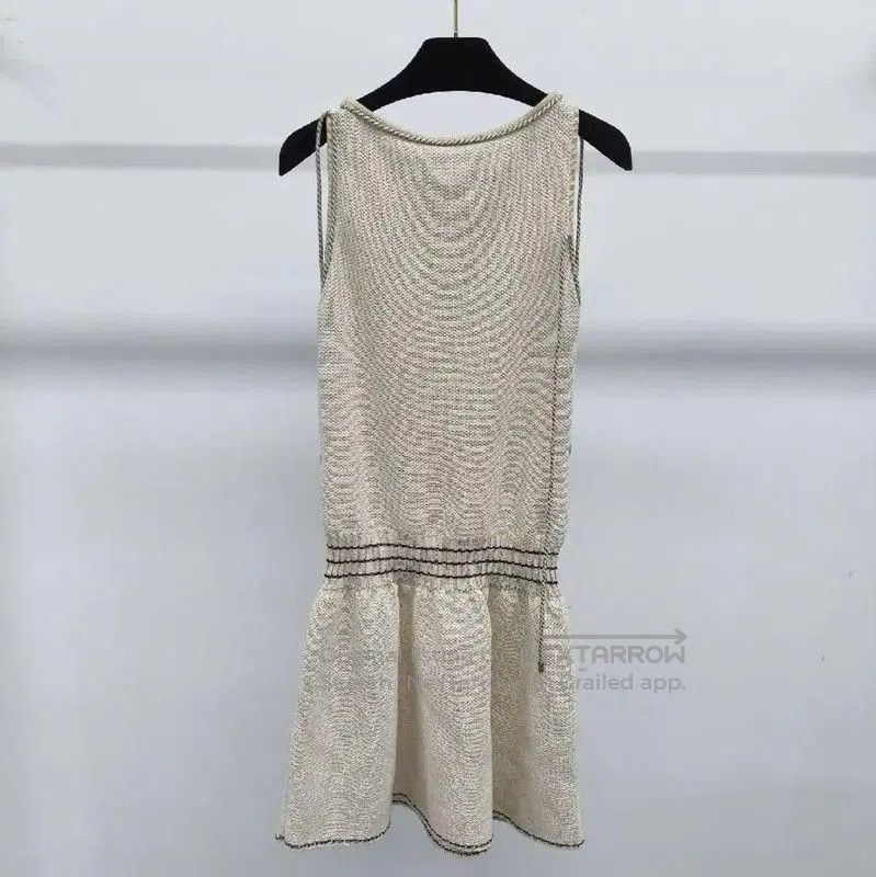 Chanel Chanel Ivory Women's Dress with Modern Details . Size S / US 4 / IT 40 - 2 Thumbnail