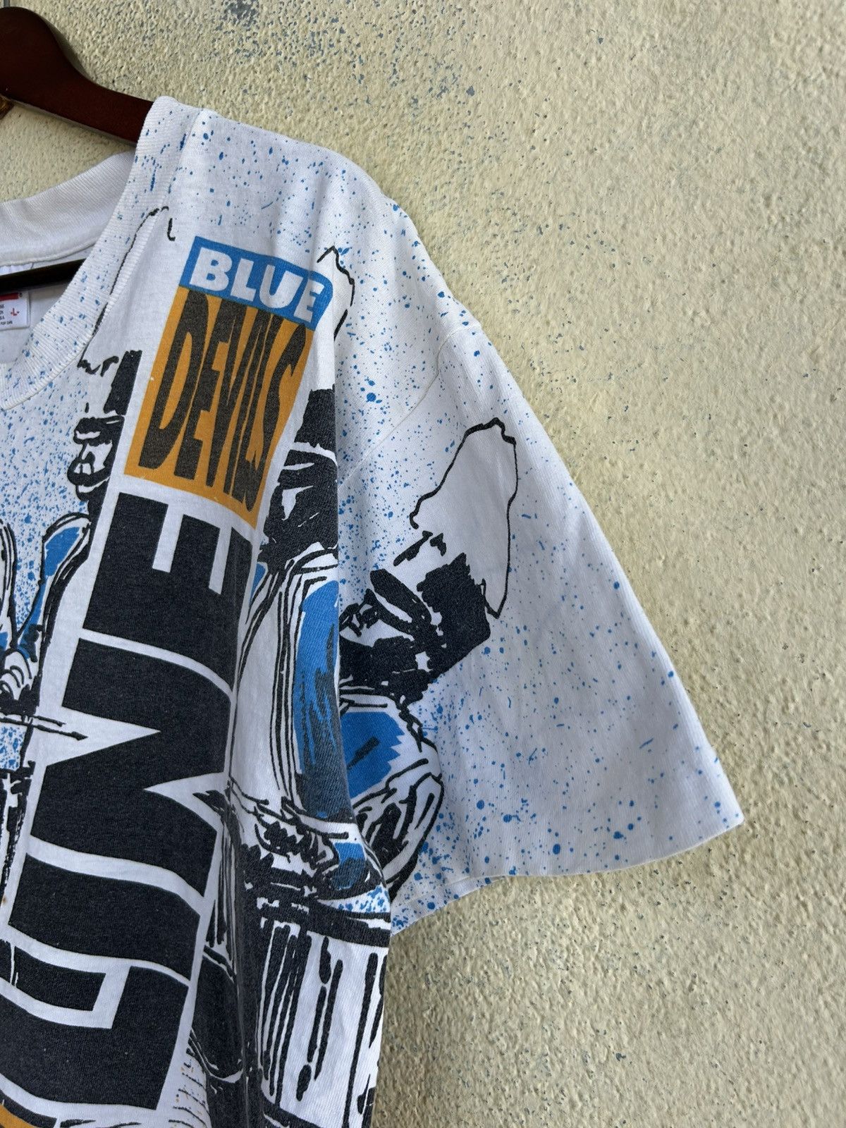 Anvil Vintage 90’s The Blue Devils Drum Line Overprint Tshirt Size US L / EU 52-54 / 3 - 5 Thumbnail